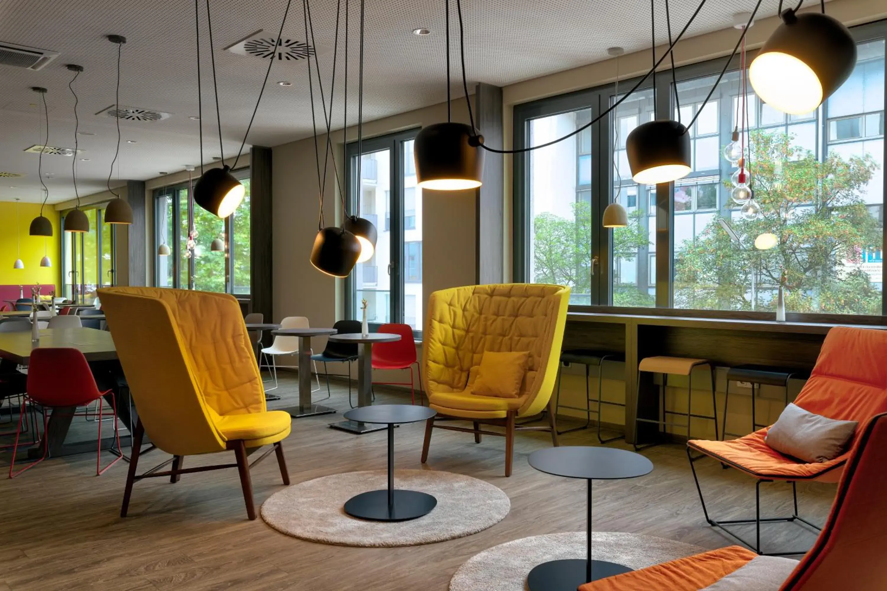 Seating area, Lobby/Reception in 7 Days Premium Hotel München-Sendling