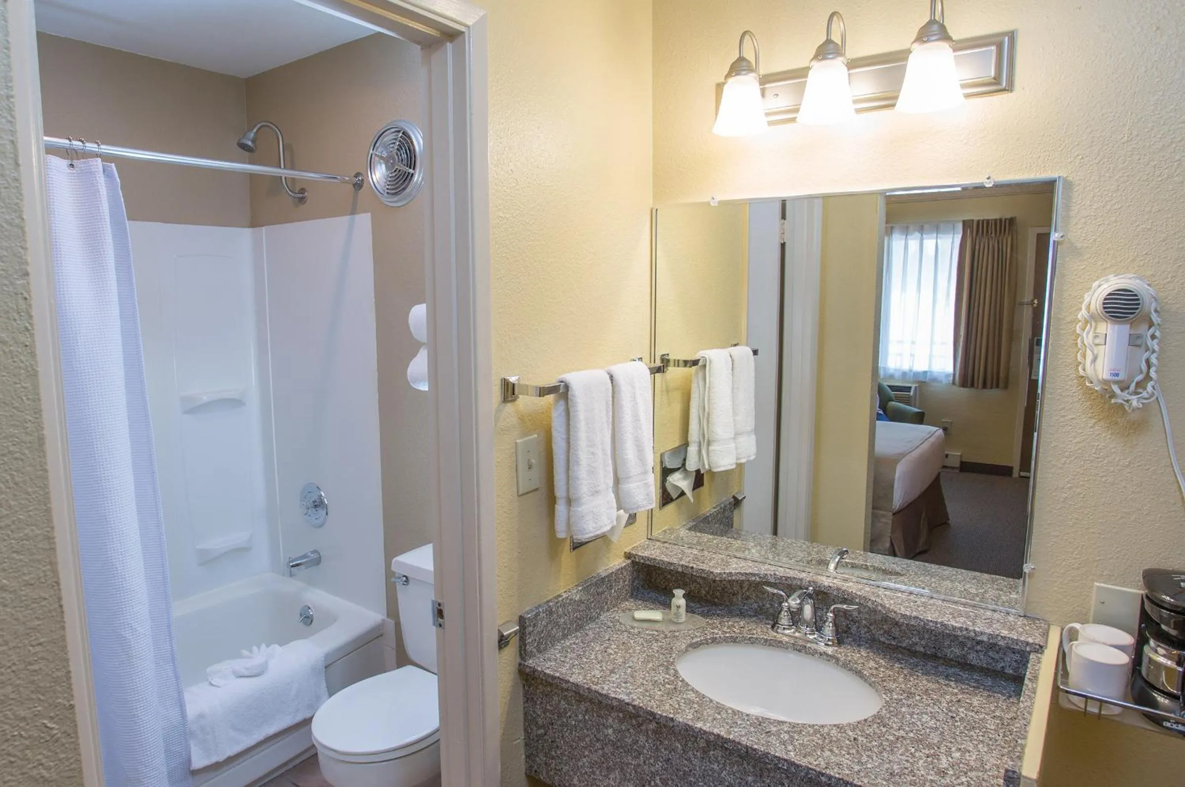 Bathroom in The Dalles Inn