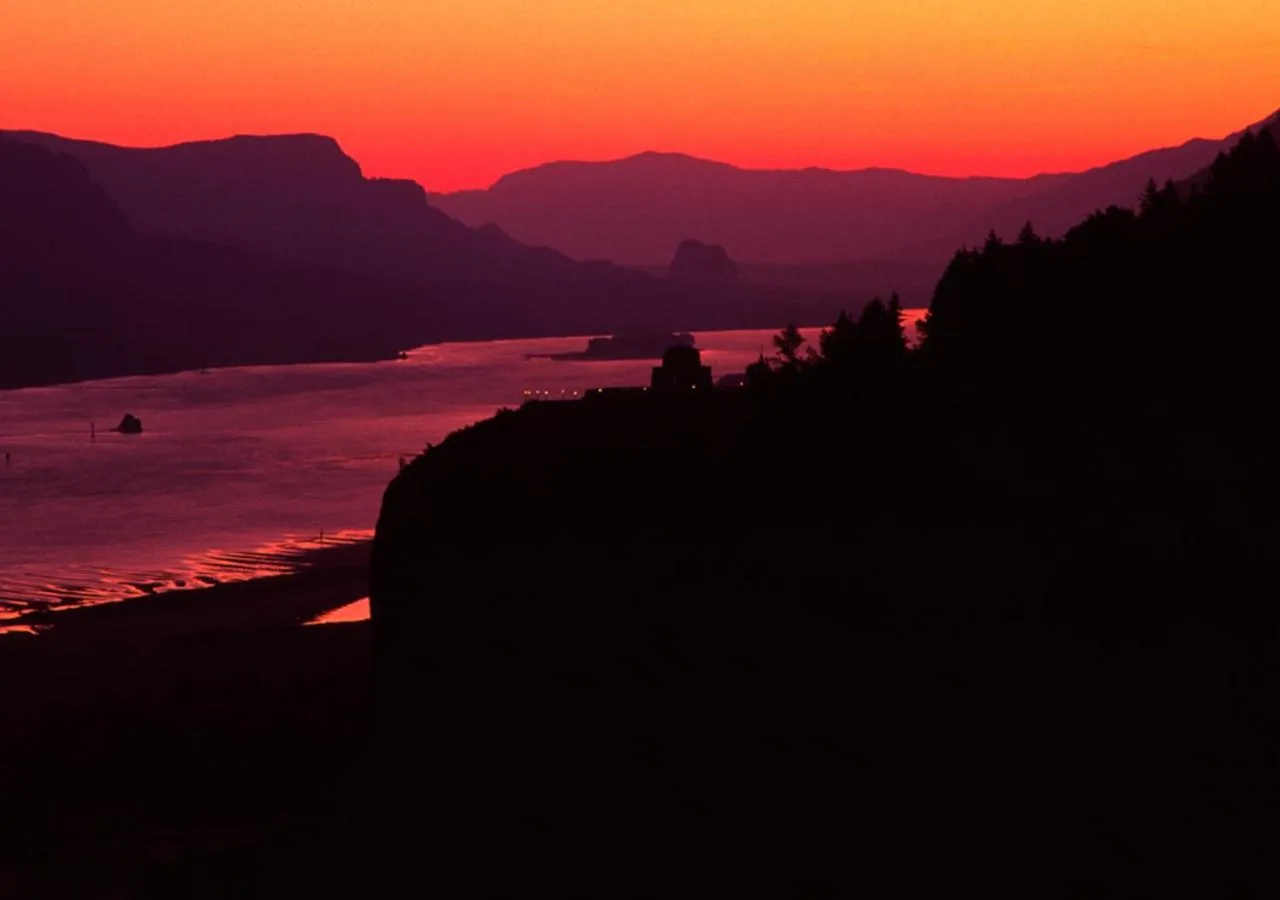 Natural landscape in The Dalles Inn