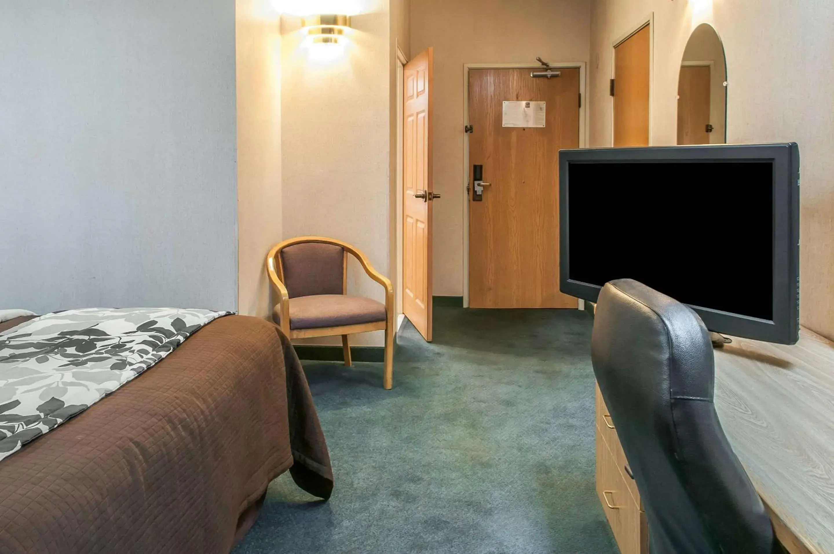 Photo of the whole room, Bed in Sleep Inn University Photo of the whole room, Bed in Sleep Inn University