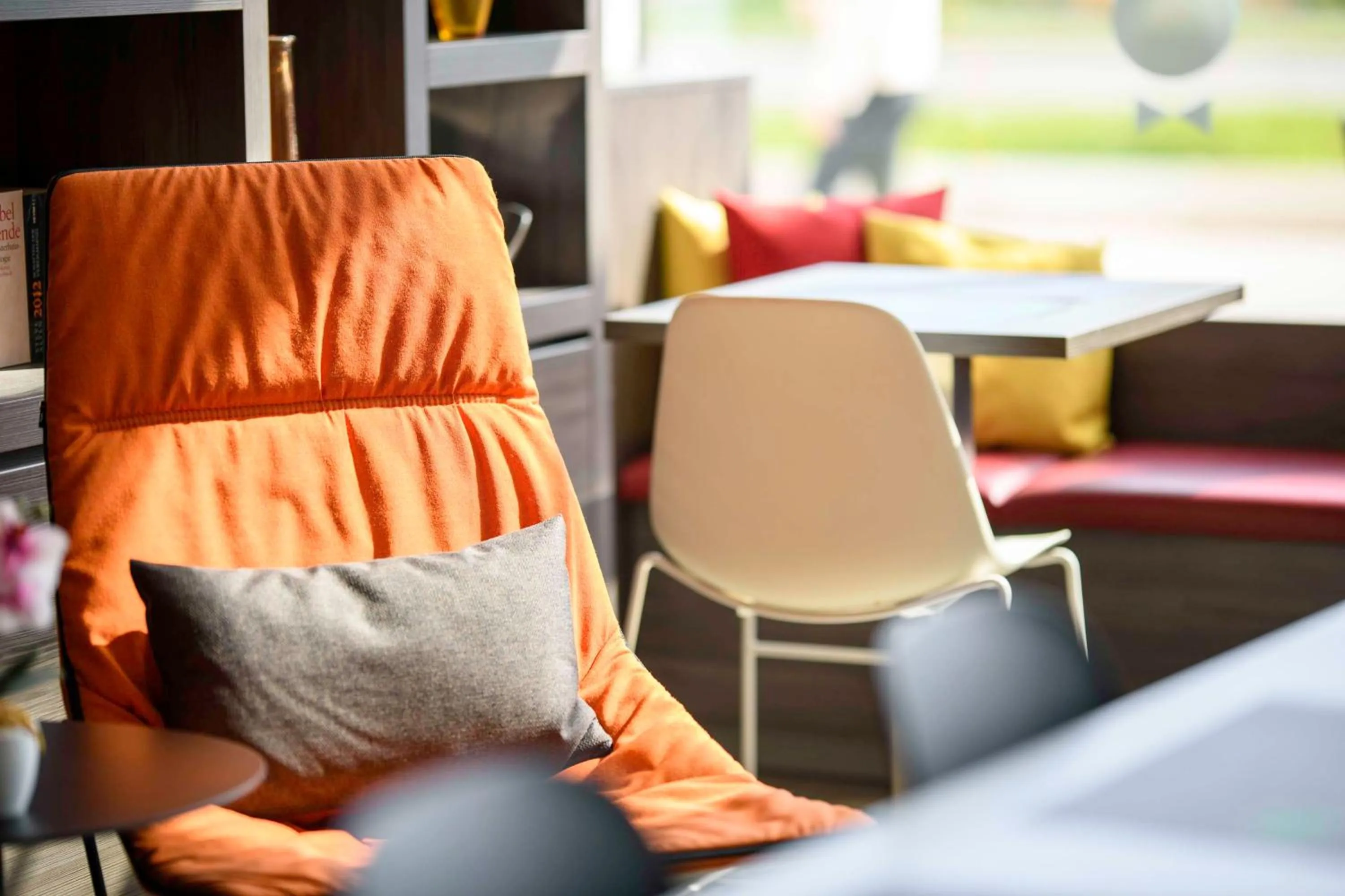 Lobby or reception in 7 Days Premium Hotel Berlin-Schönefeld