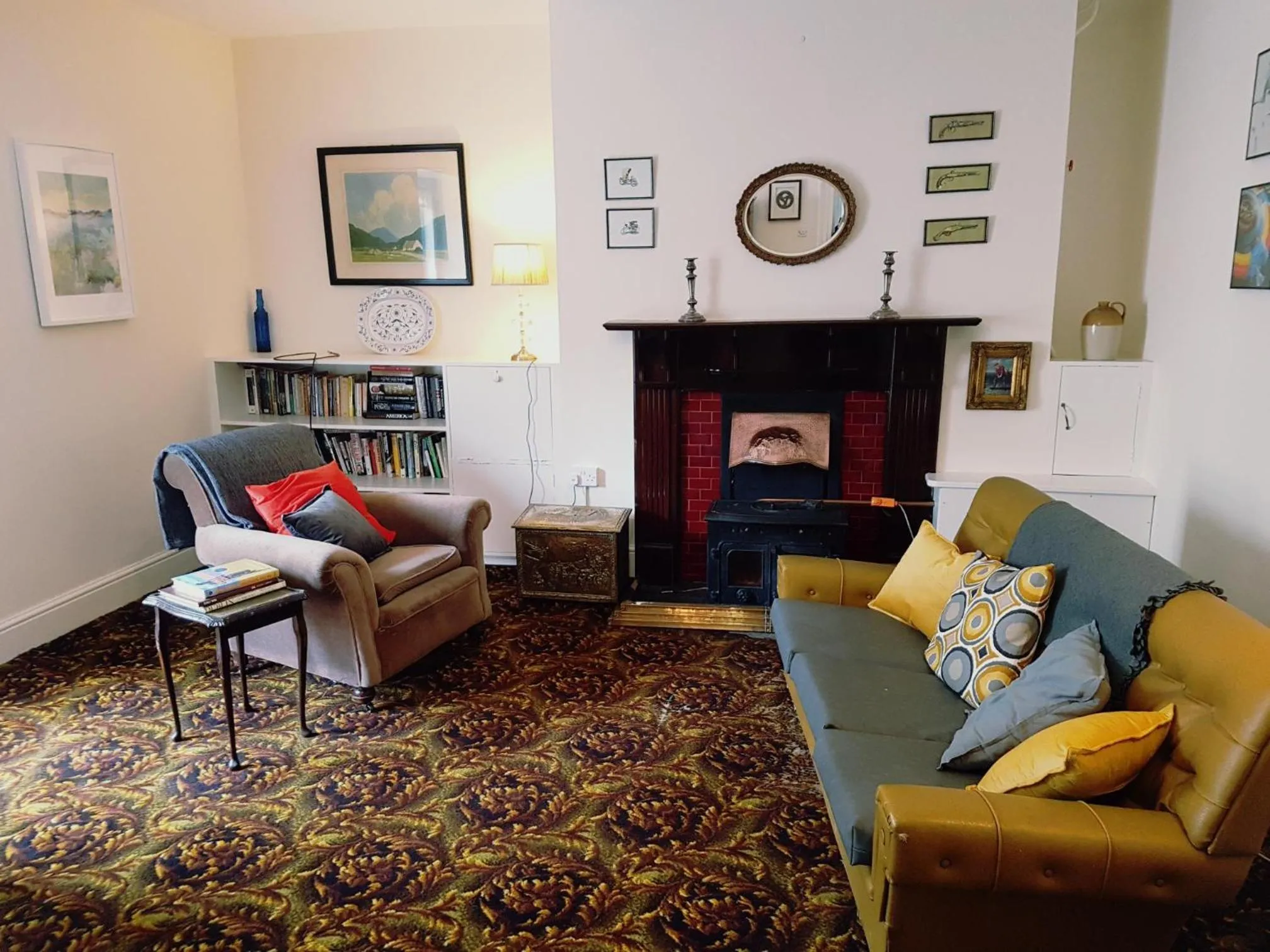 Living room in Bridge House