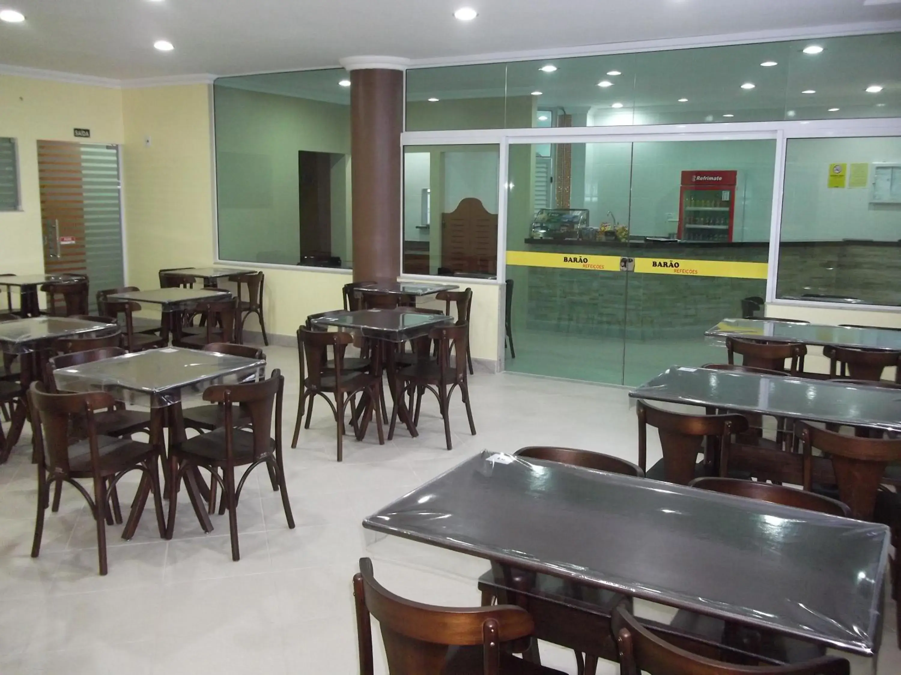 Restaurant/places to eat in Lord Hotel Camburi Restaurant/places to eat in Lord Hotel Camburi