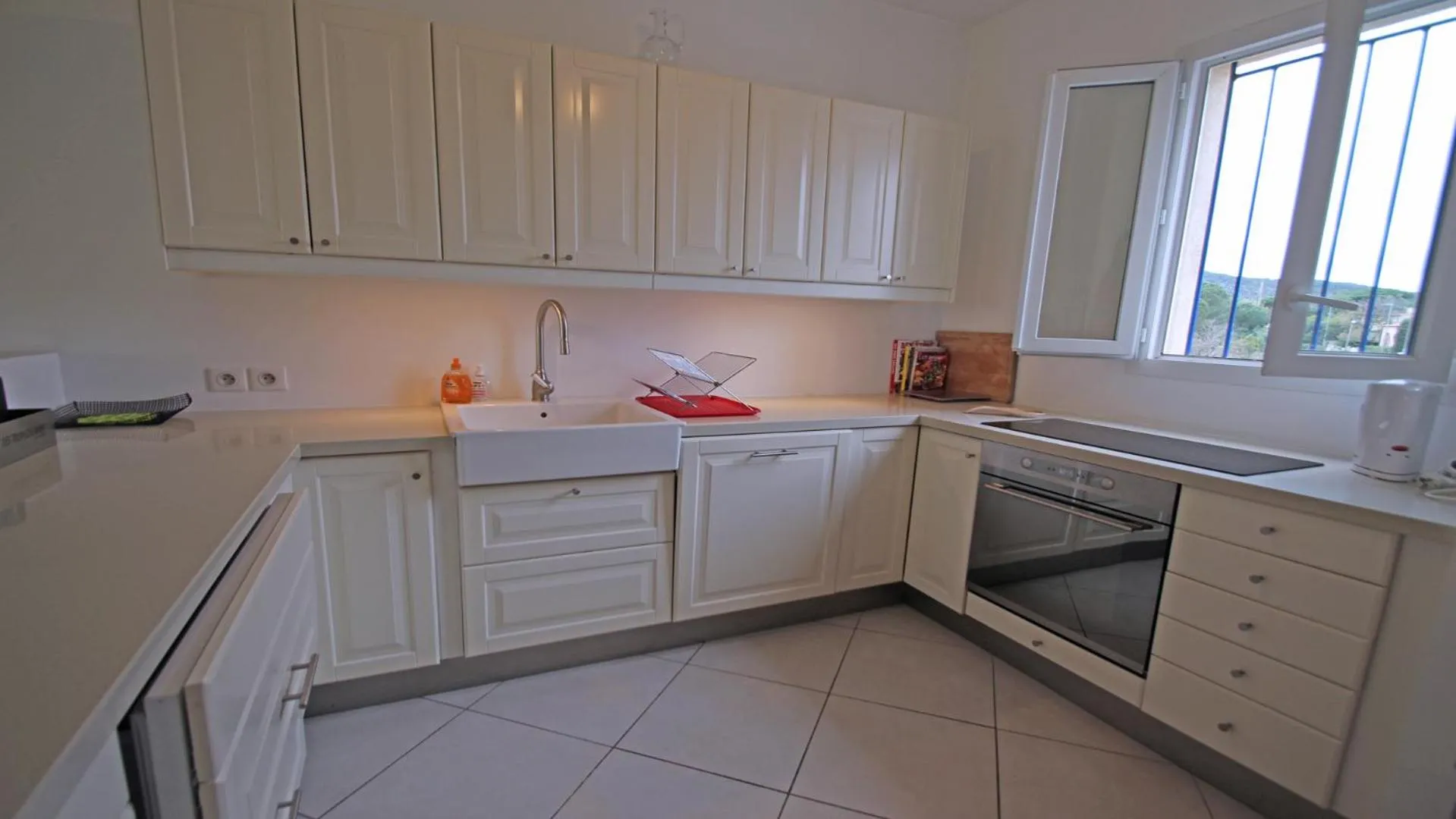 Kitchen or kitchenette in Les Terrasses de la Croisette