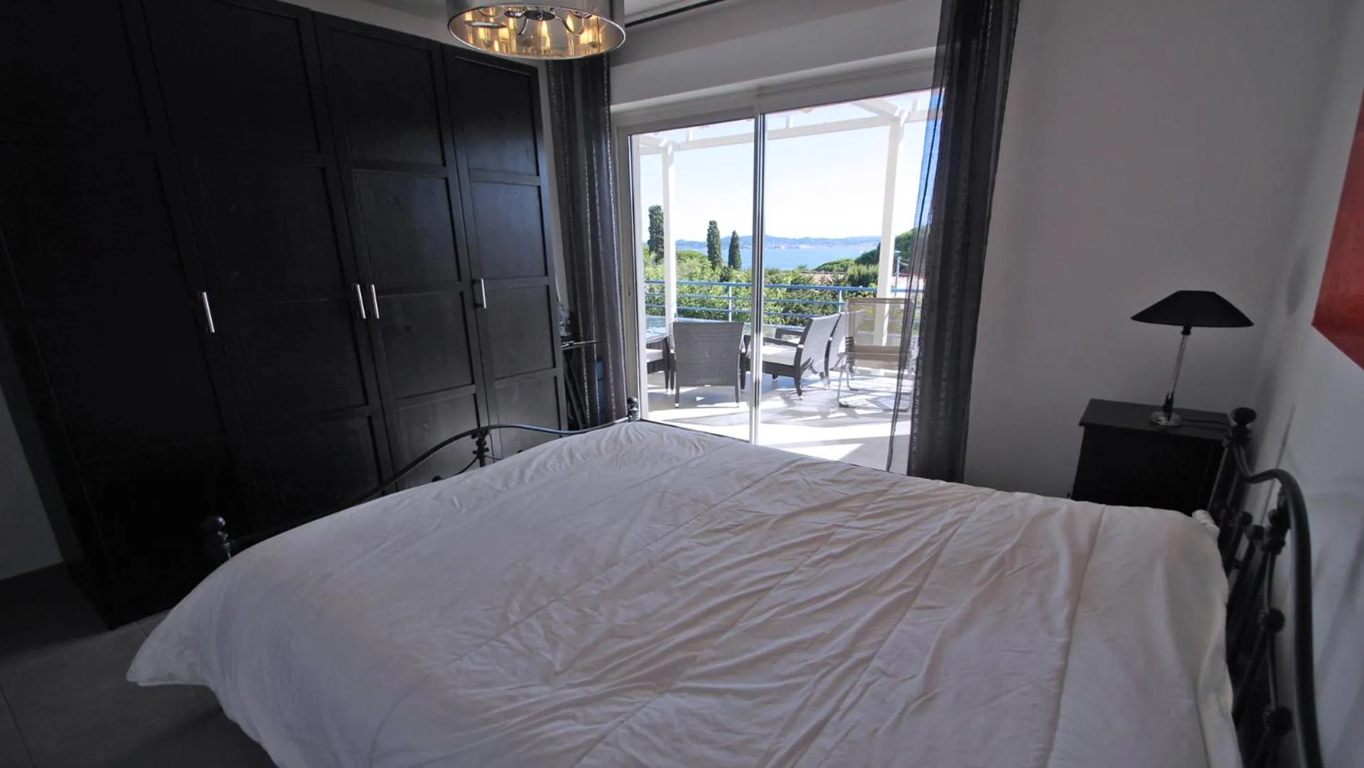 Bedroom, Bed in Les Terrasses de la Croisette