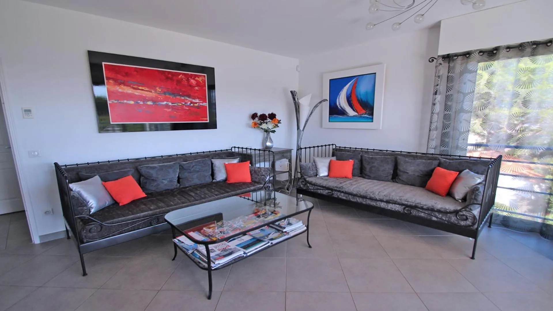 Living room in Les Terrasses de la Croisette