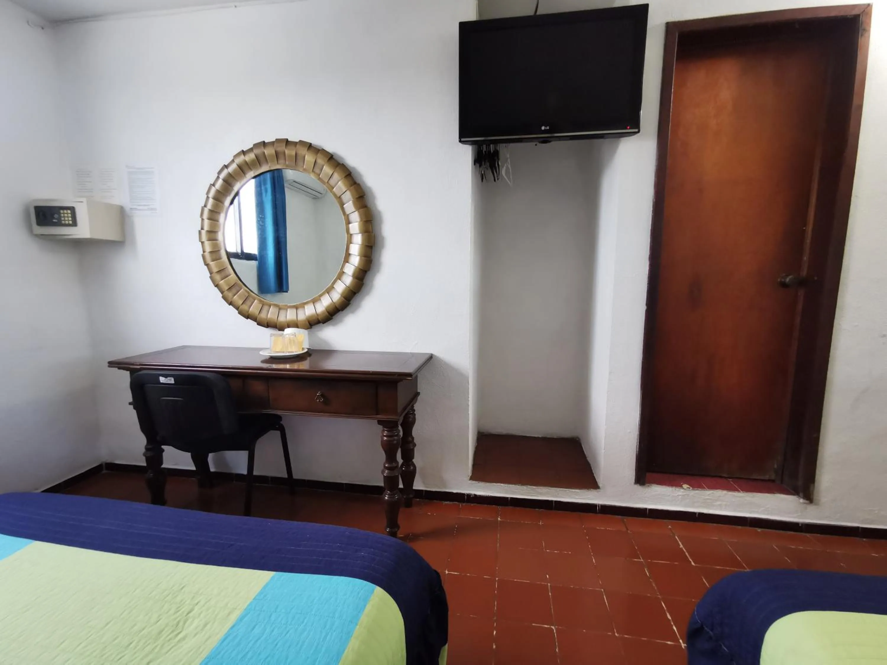 TV and multimedia, Bed in Hotel Doralba Inn