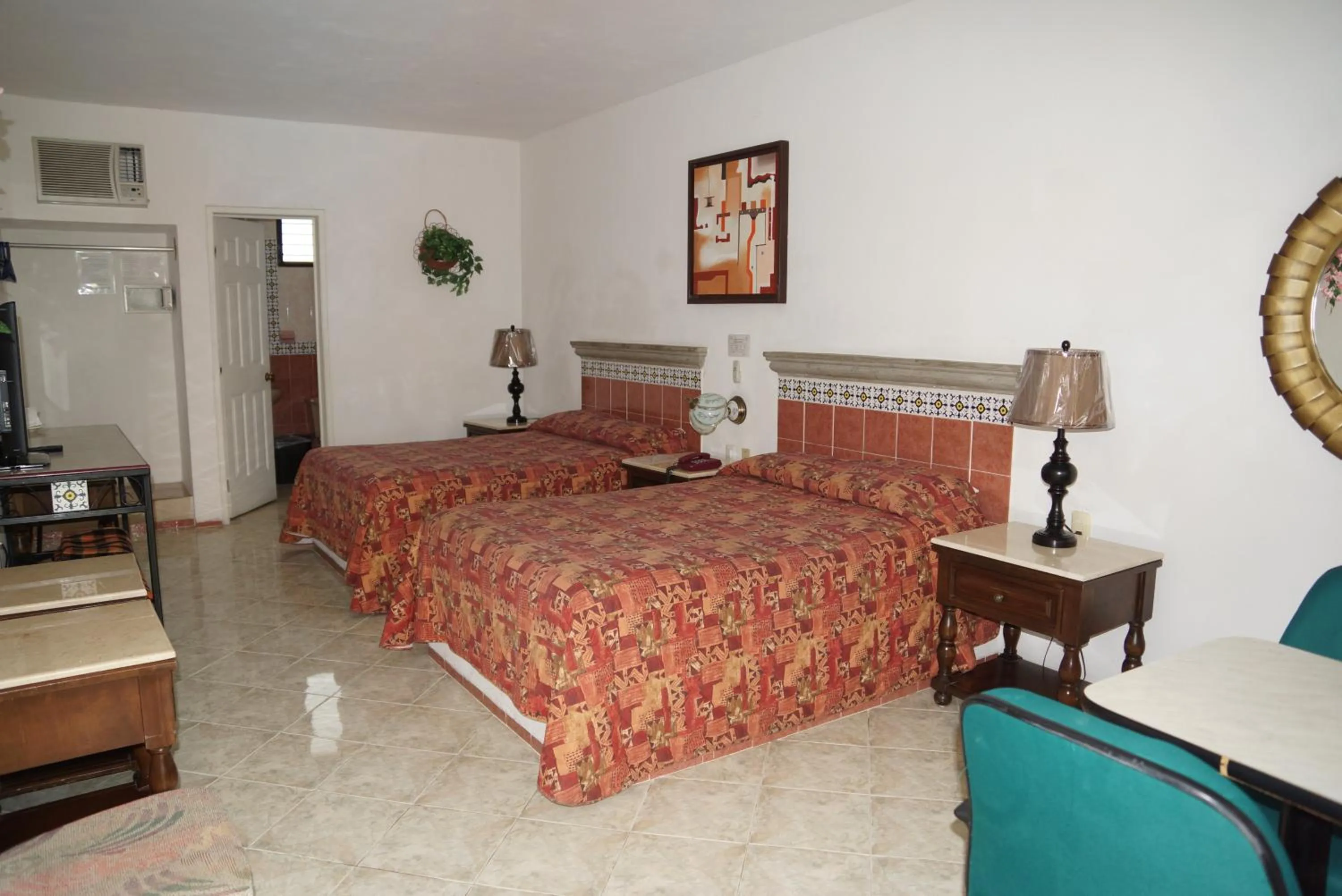 Bedroom, Bed in Hotel Doralba Inn