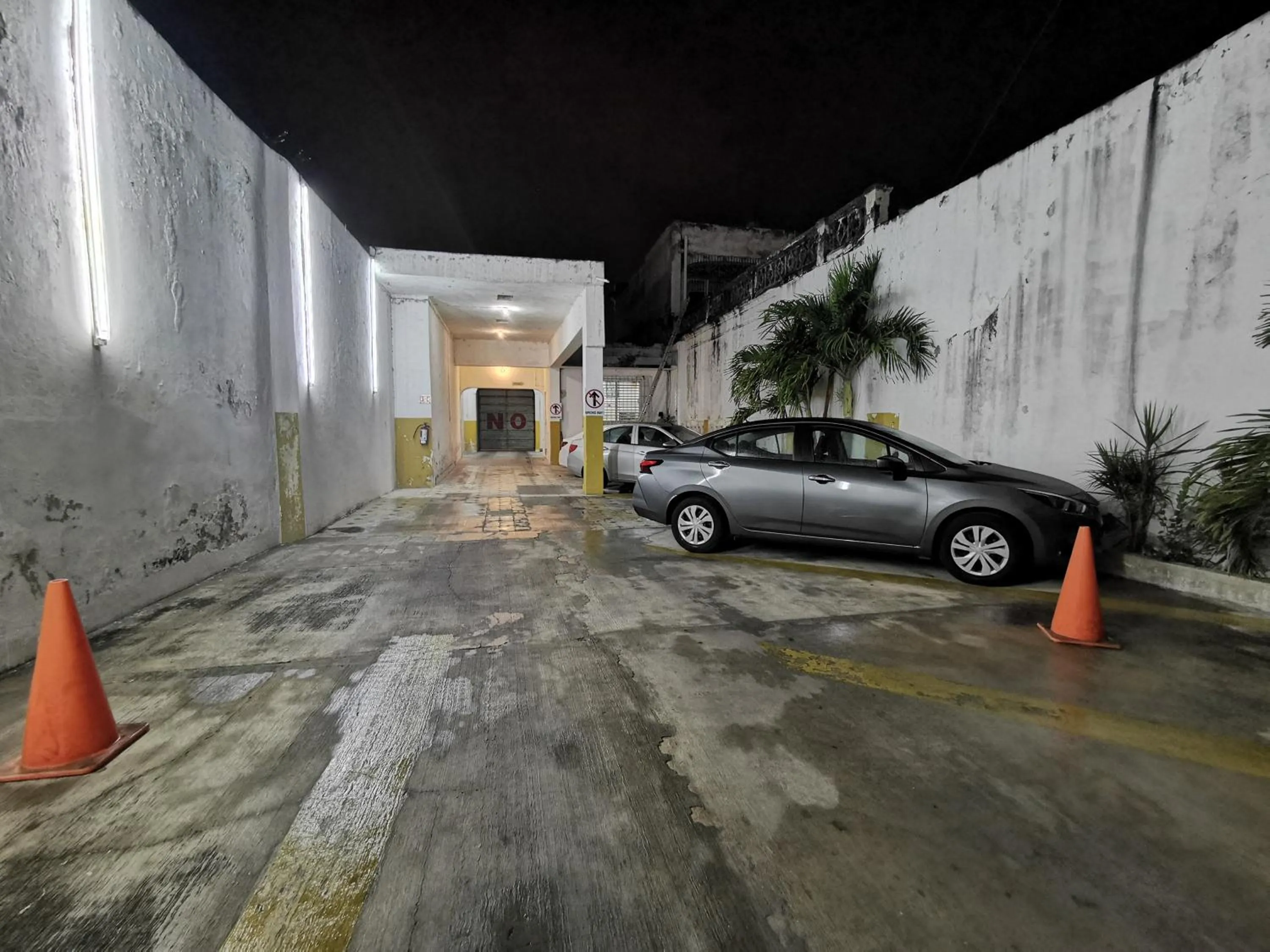 Property building in Hotel Doralba Inn