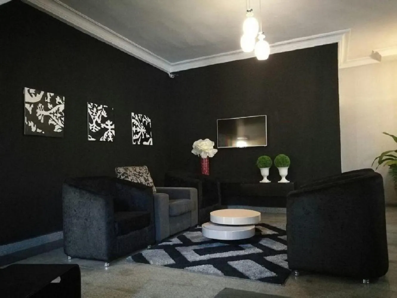 Seating area in Villa Nuee Hotel & Suites Utako, Abuja