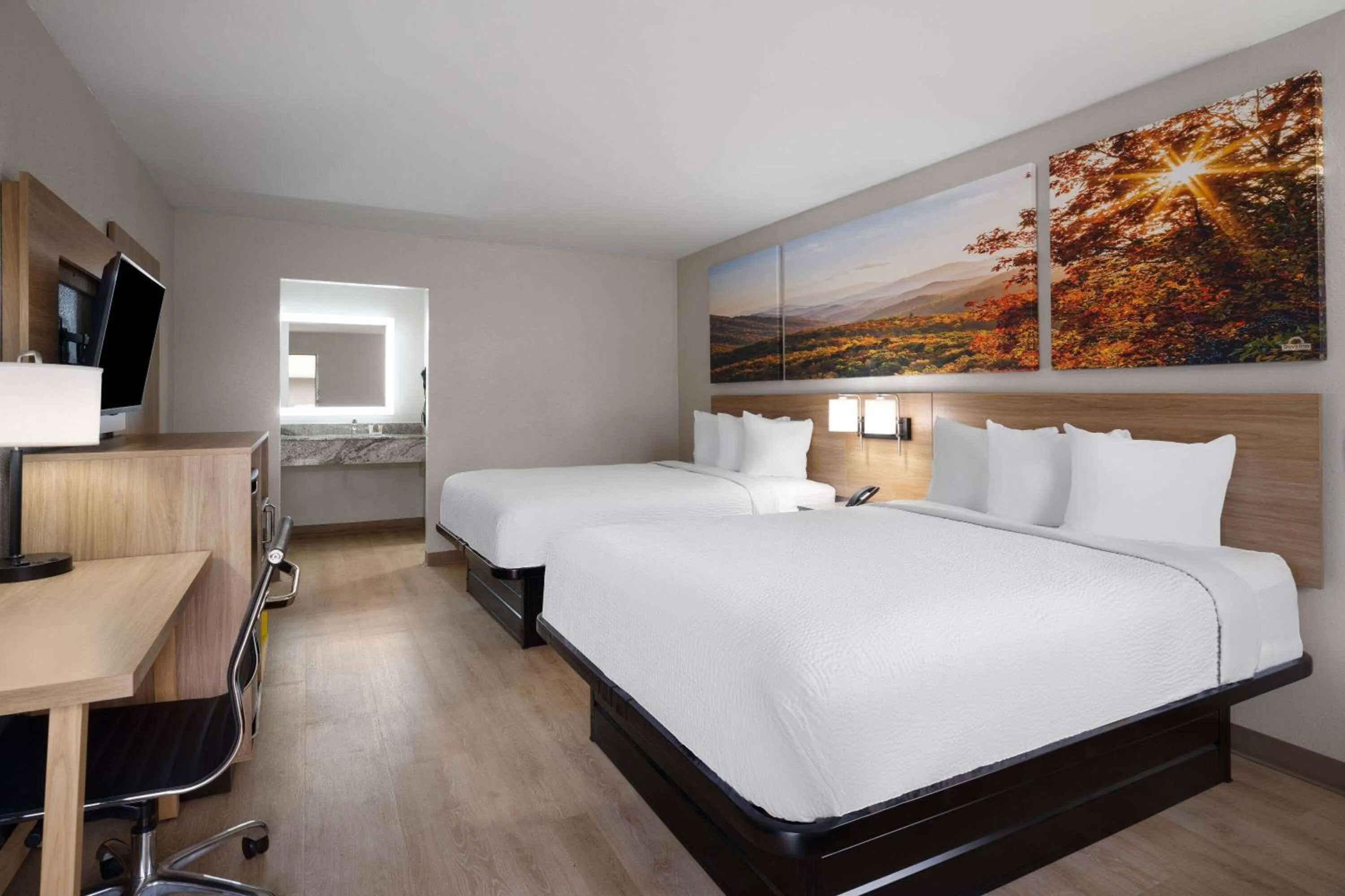 Bed in Days-Inn by Wyndham Montgomery I-85