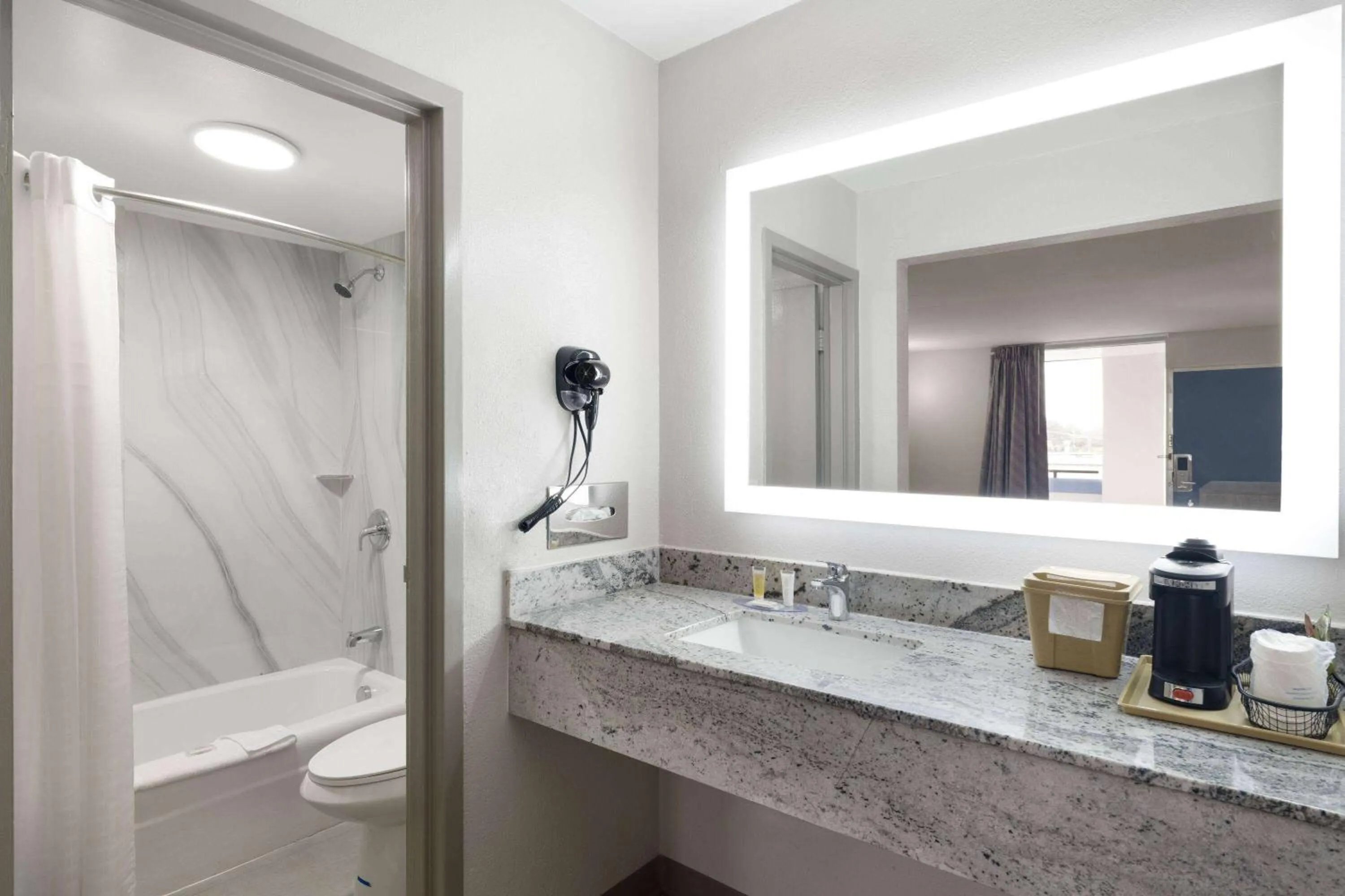 Shower in Days-Inn by Wyndham Montgomery I-85