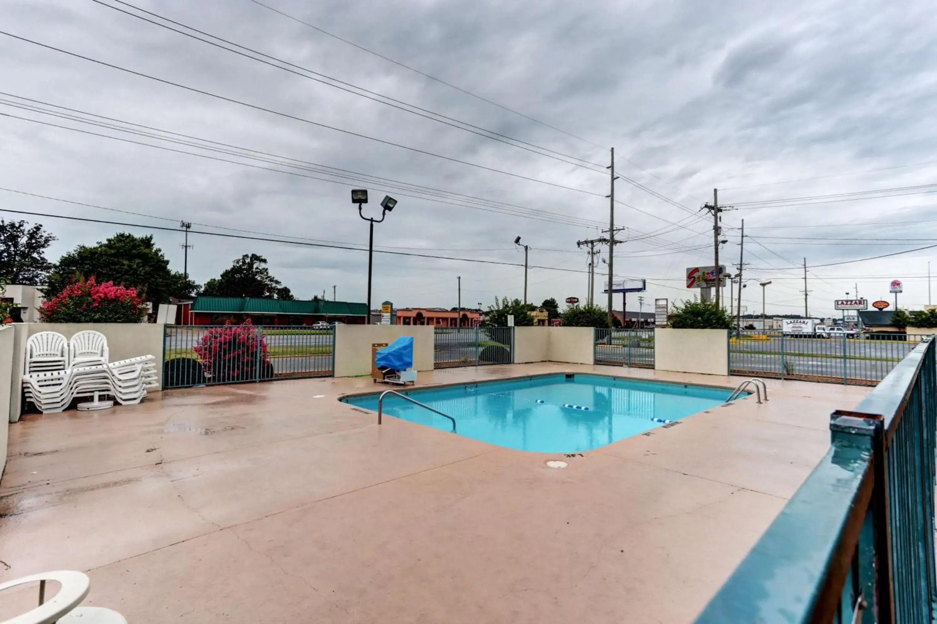 Pool view, Swimming Pool in Motel 6 Jonesboro, AR