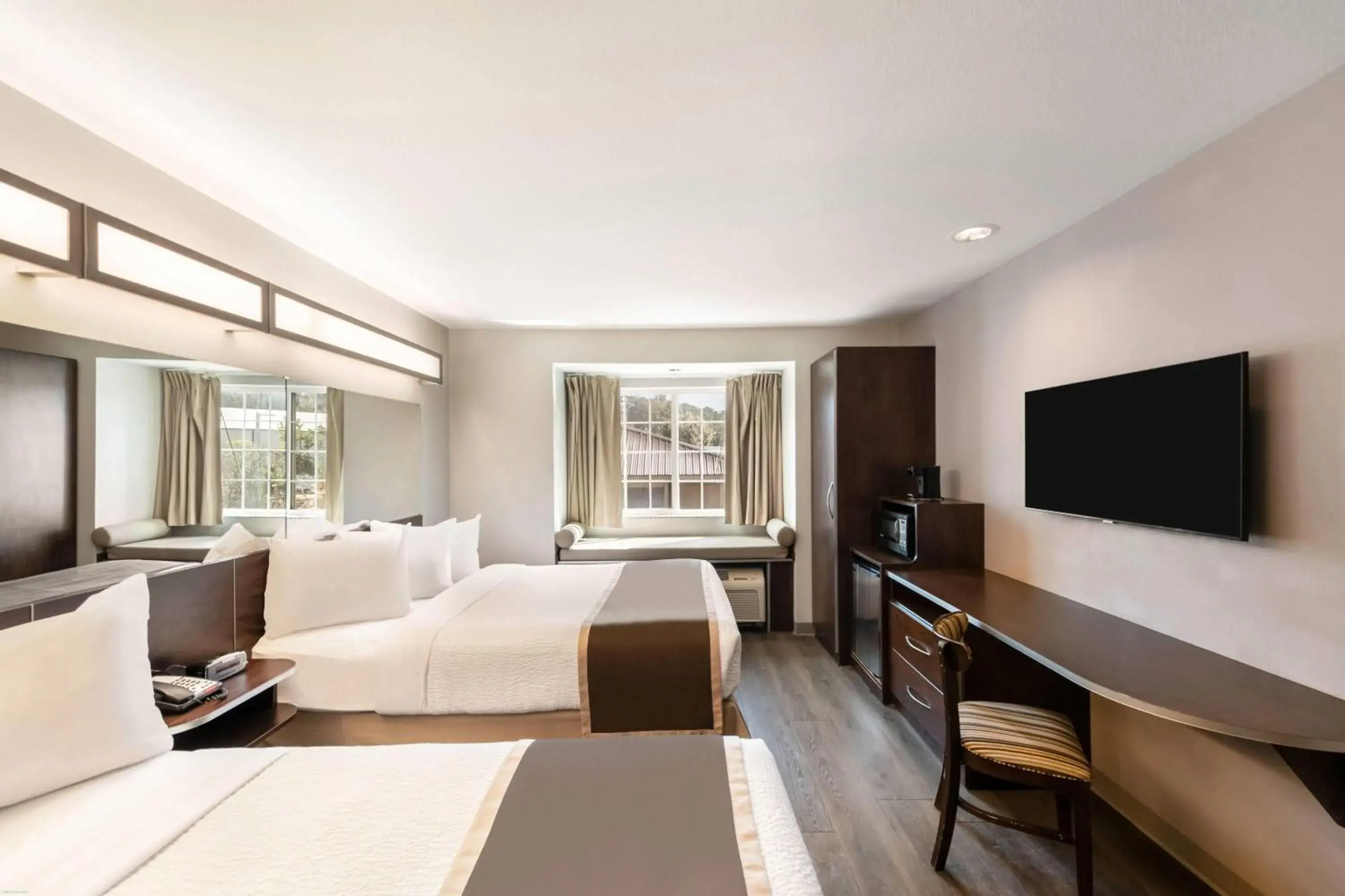 Queen Room with Two Queen Beds - Non-Smoking in Microtel Inn & Suites by Wyndham Pearl River/Slidell Queen Room with Two Queen Beds - Non-Smoking in Microtel Inn & Suites by Wyndham Pearl River/Slidell