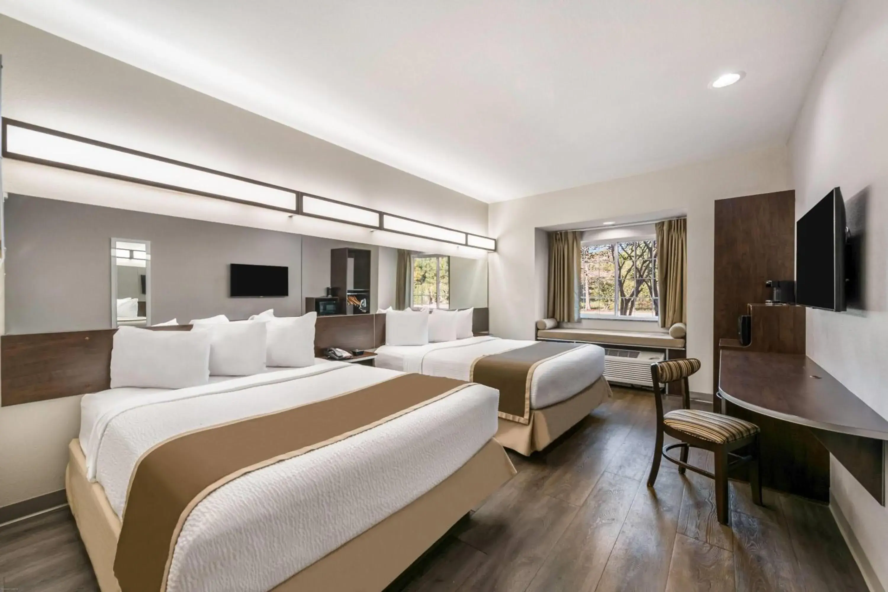 Bed in Microtel Inn & Suites by Wyndham Pearl River/Slidell Bed in Microtel Inn & Suites by Wyndham Pearl River/Slidell