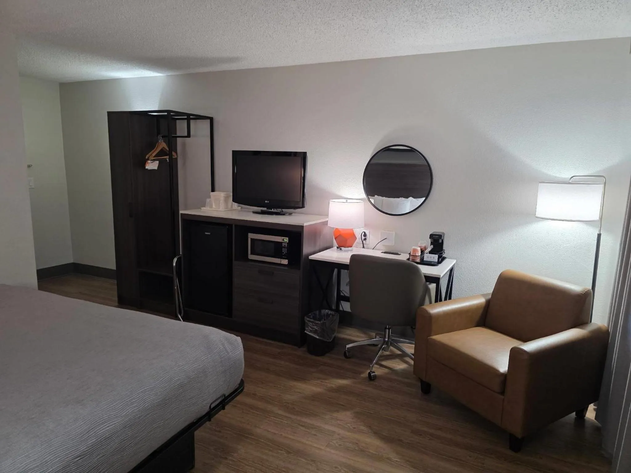 Bedroom, Bed in Quality Inn Winchester