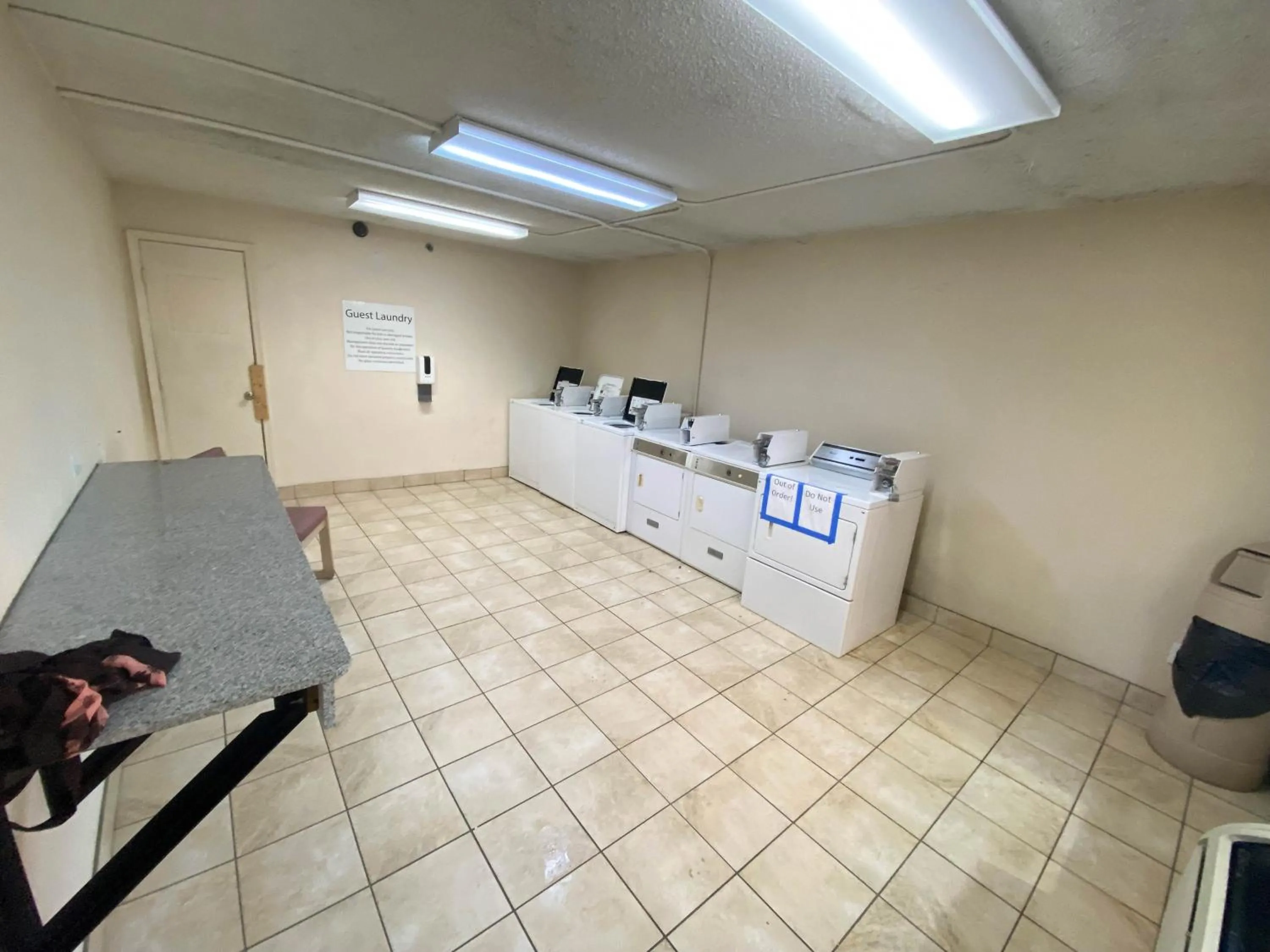 laundry in Motel 6 Oklahoma City OK Fairgrounds West