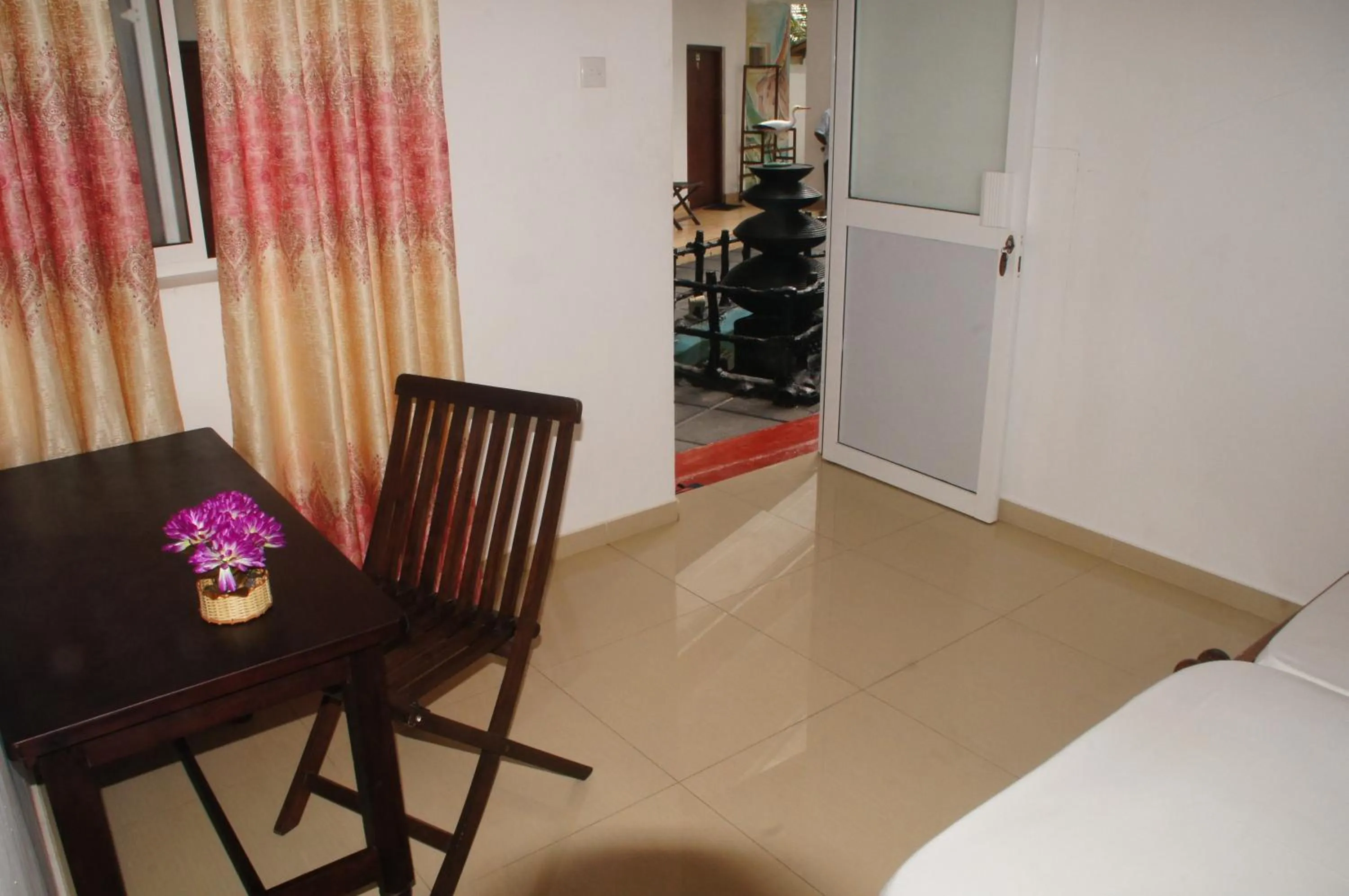 Decorative detail in Ritas Hotel