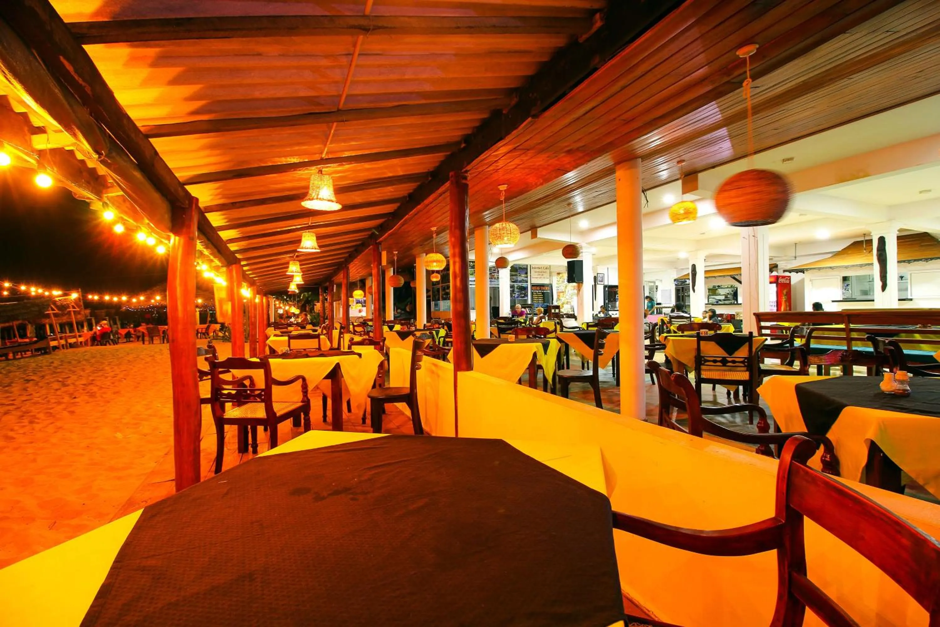 Restaurant/places to eat in Ritas Hotel