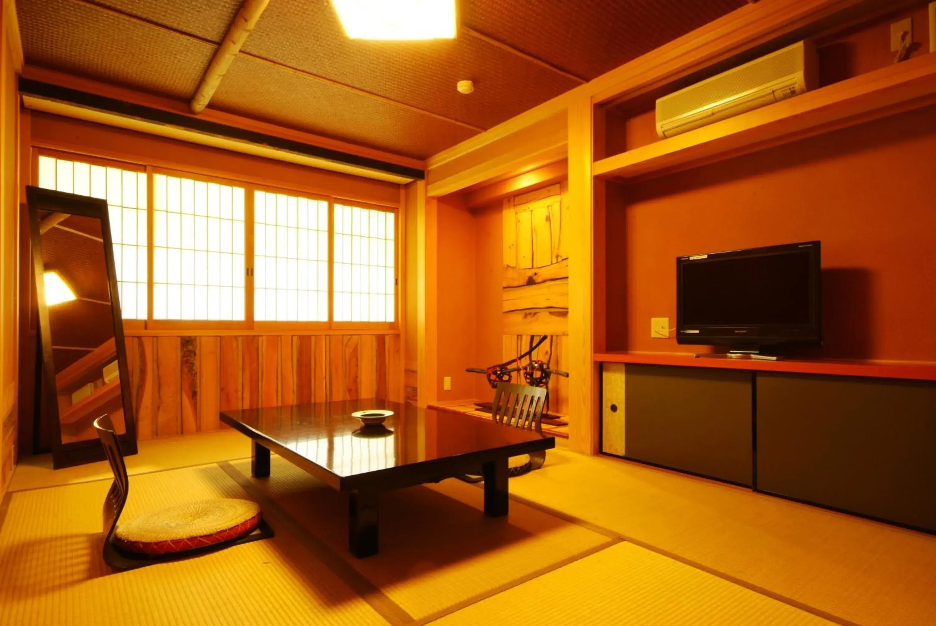 Photo of the whole room in 城崎温泉 但馬屋-Tajimaya- Photo of the whole room in 城崎温泉 但馬屋-Tajimaya-