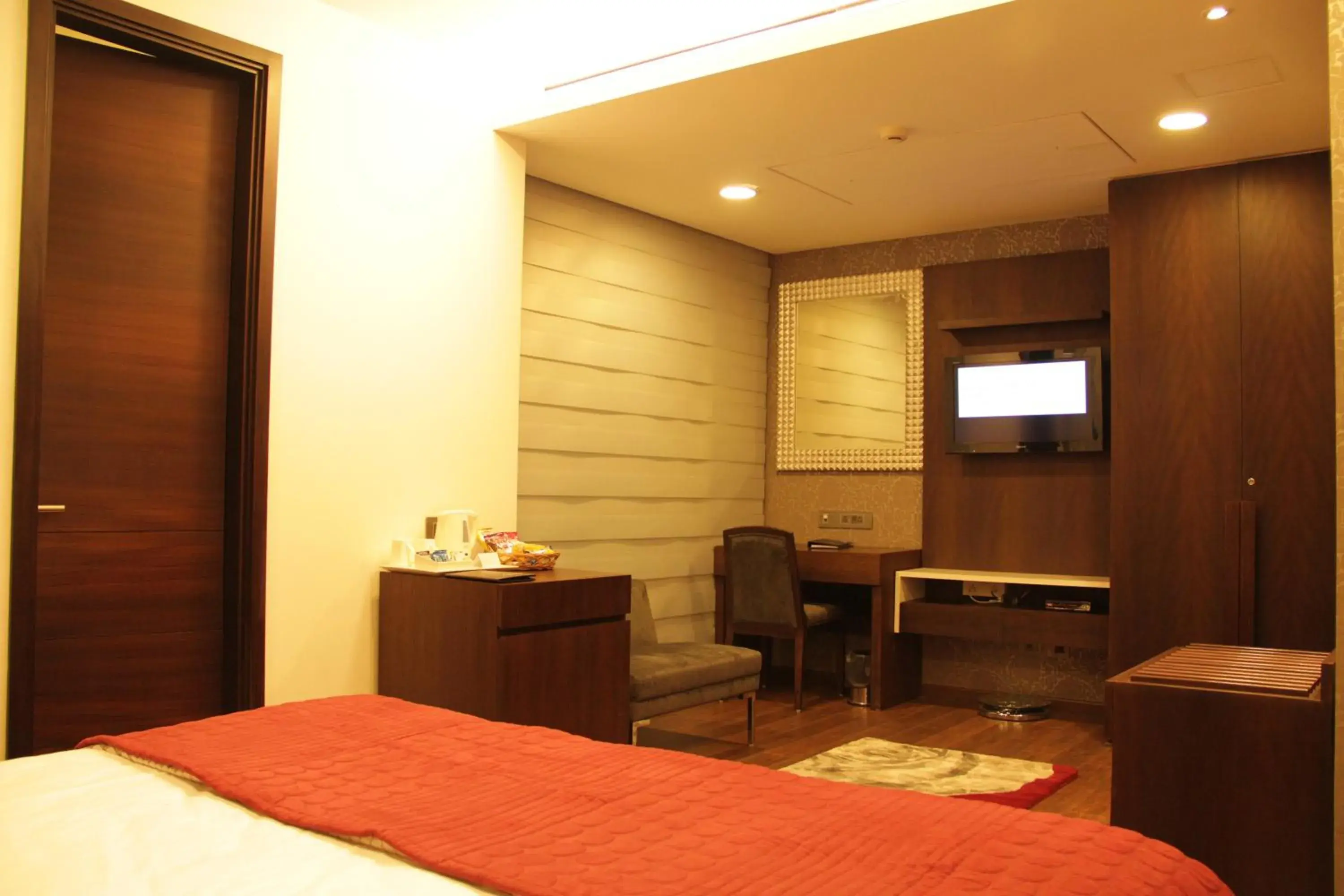 Photo of the whole room, Bed in The Nanee Suites Photo of the whole room, Bed in The Nanee Suites