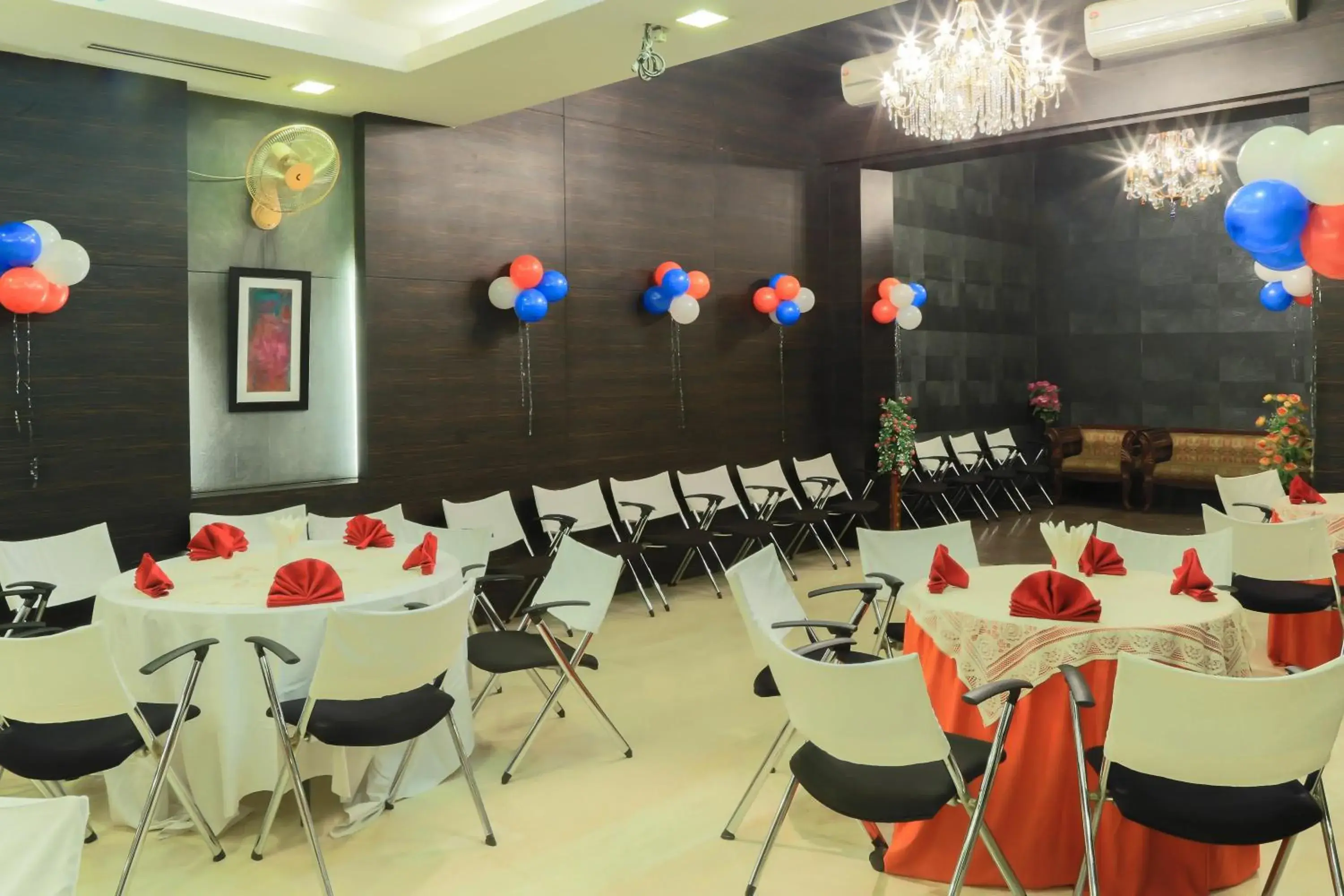 Banquet/Function facilities in The Nanee Suites Banquet/Function facilities in The Nanee Suites