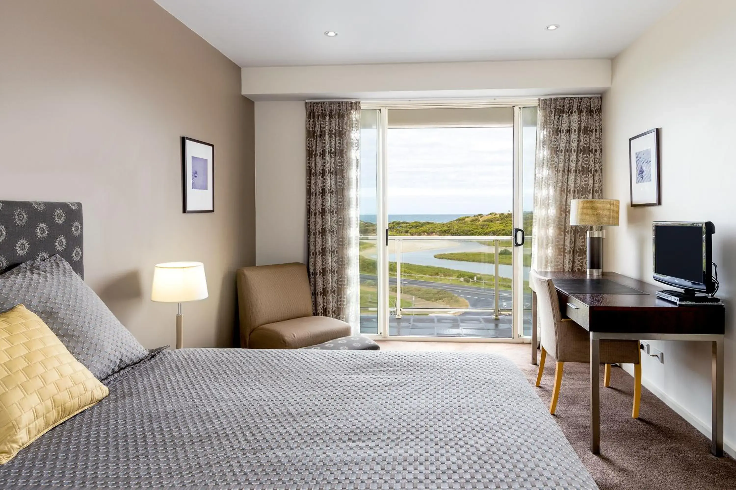 Two Bedroom Luxury Apartment Interconnecting in Lady Bay Resort Two Bedroom Luxury Apartment Interconnecting in Lady Bay Resort