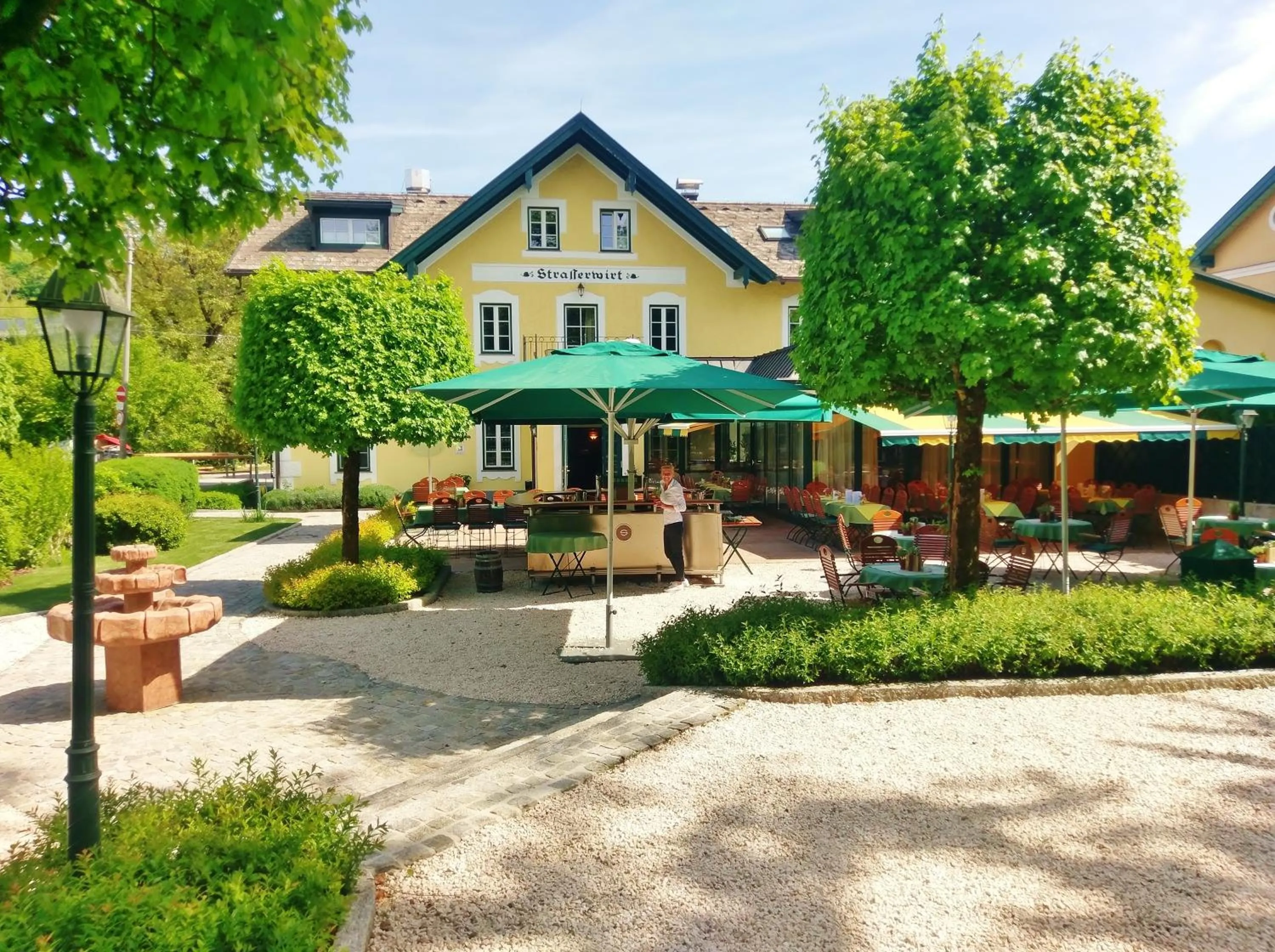 Restaurant/places to eat in Sauerweingut