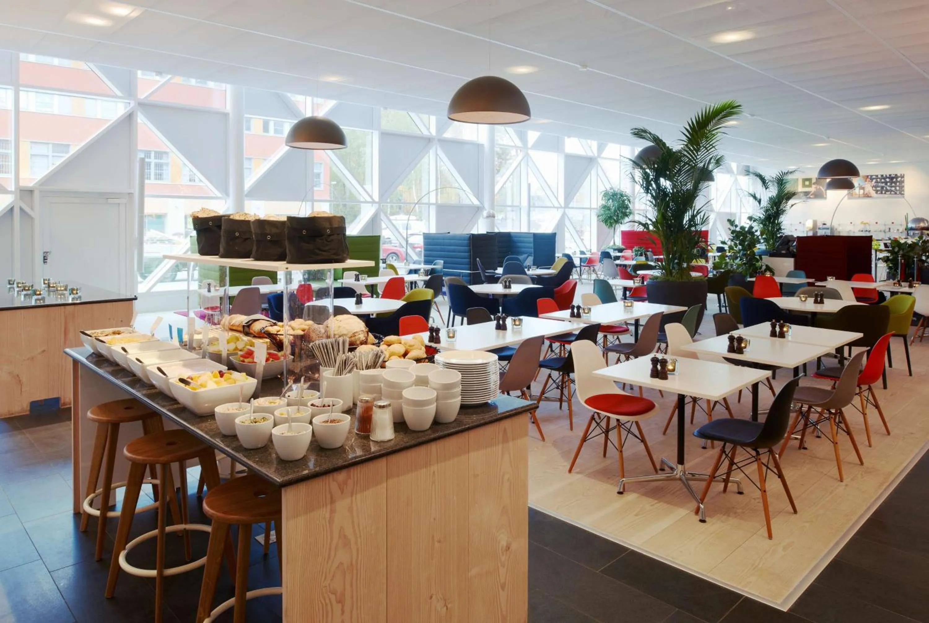 Breakfast in Scandic Victoria Tower