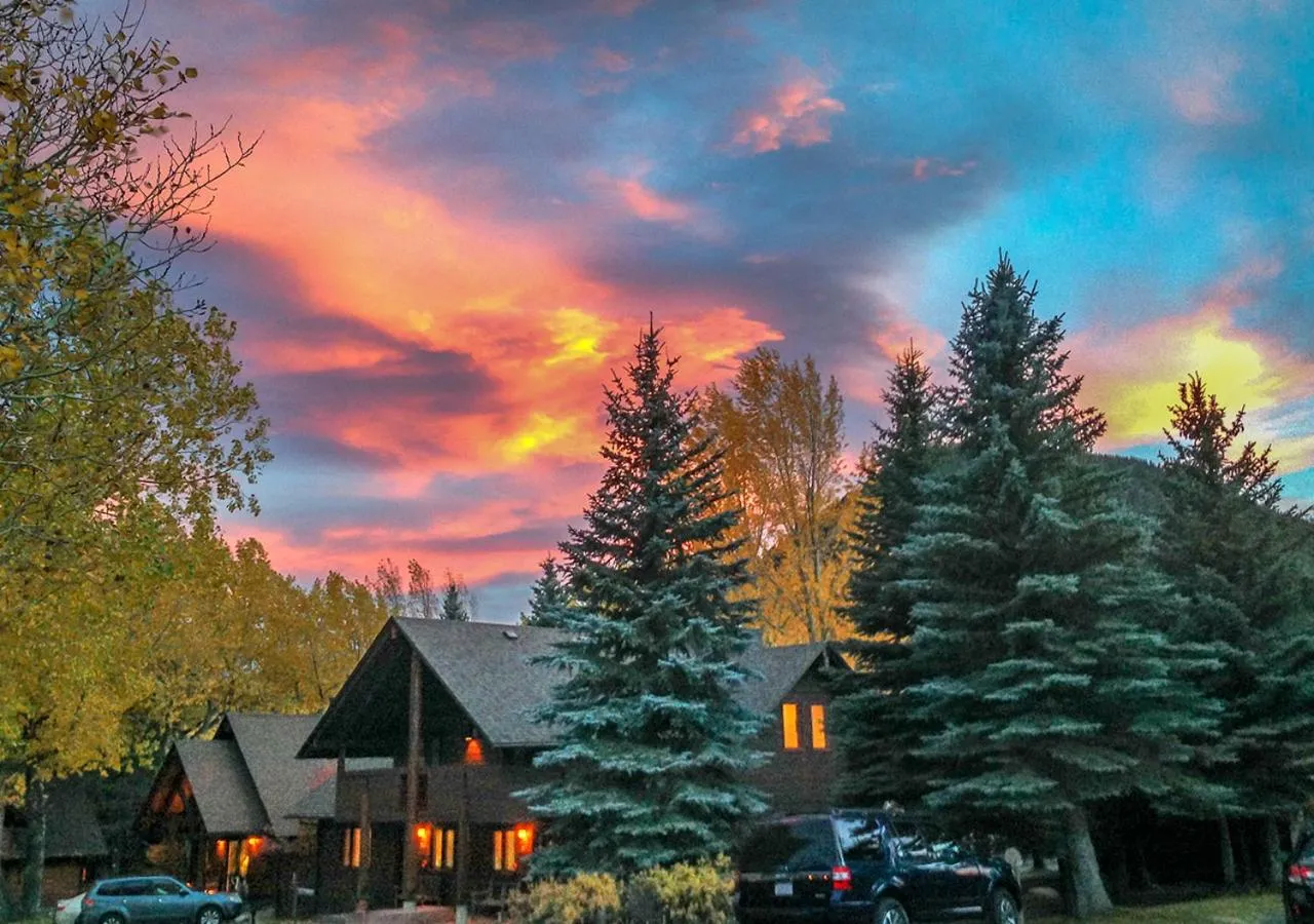 Sunset in Rams Horn Village Resort