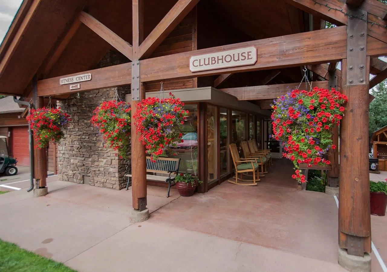 Communal lounge/ TV room in Rams Horn Village Resort