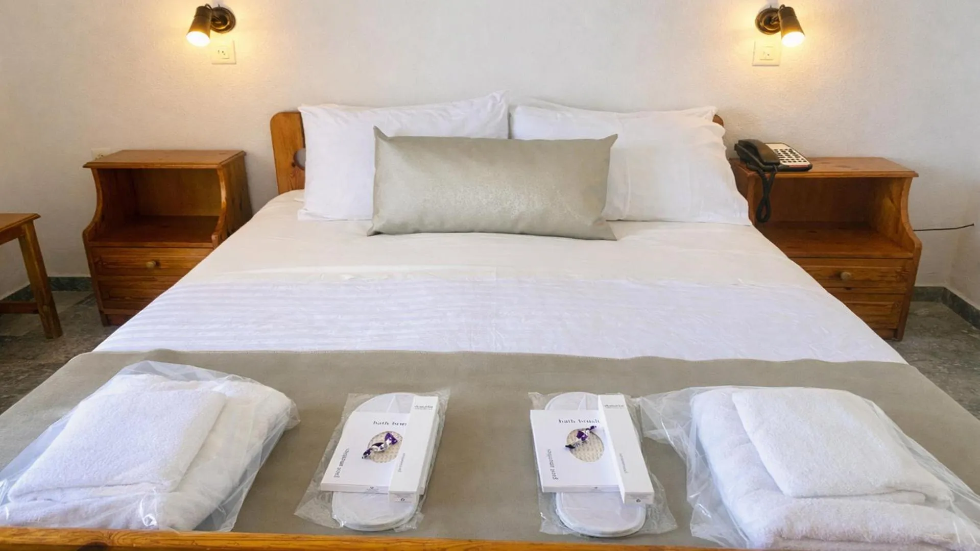 Photo of the whole room, Bed in Klinakis Beach Hotel