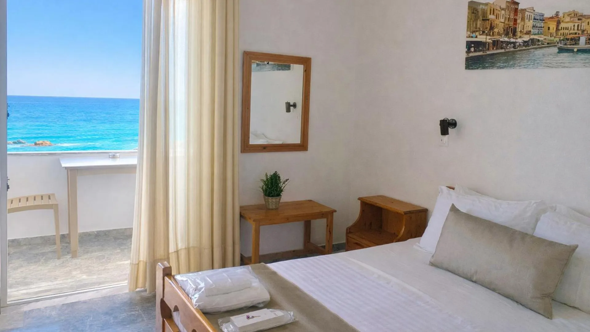 Bed in Klinakis Beach Hotel