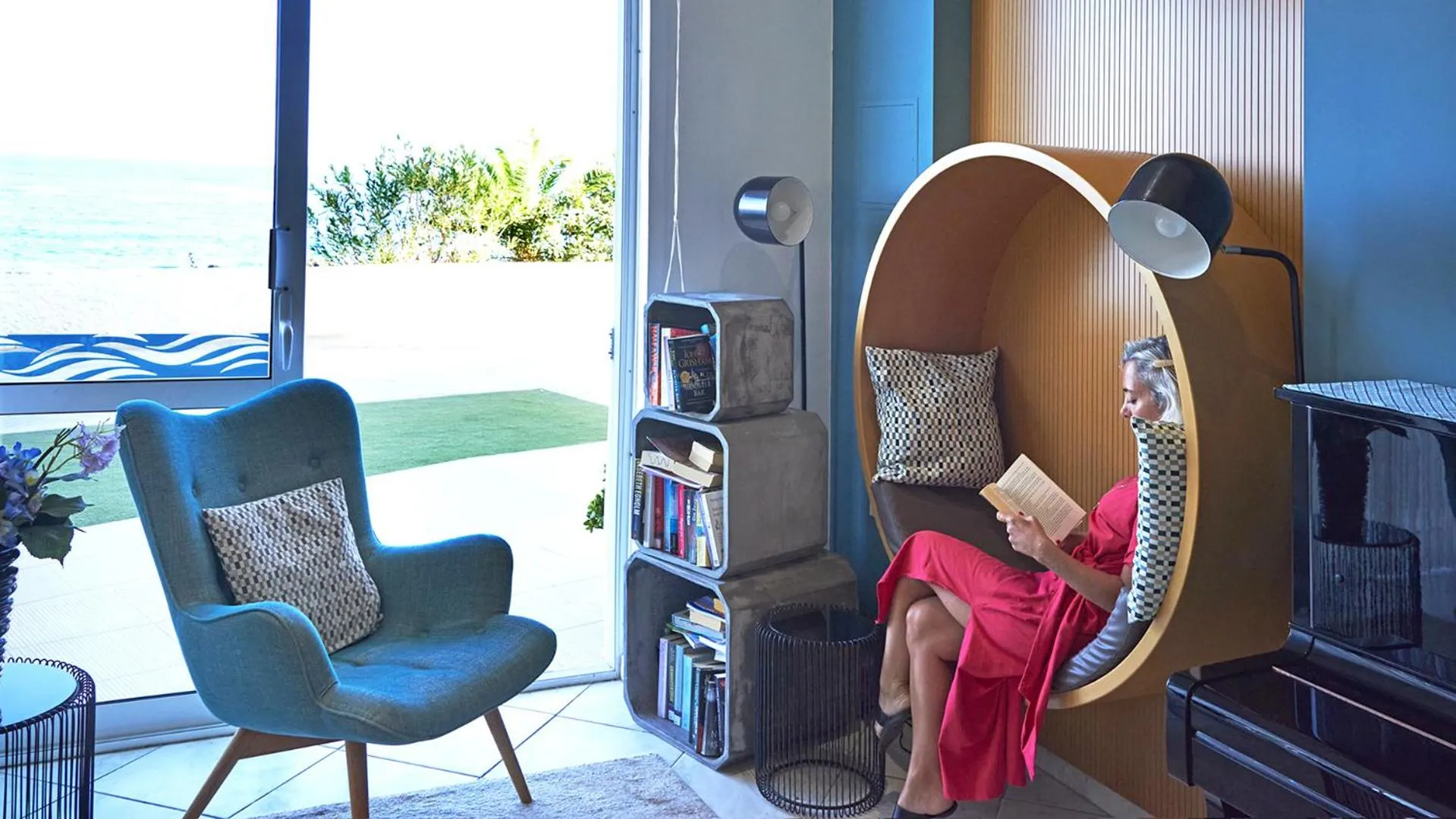 Library in Klinakis Beach Hotel