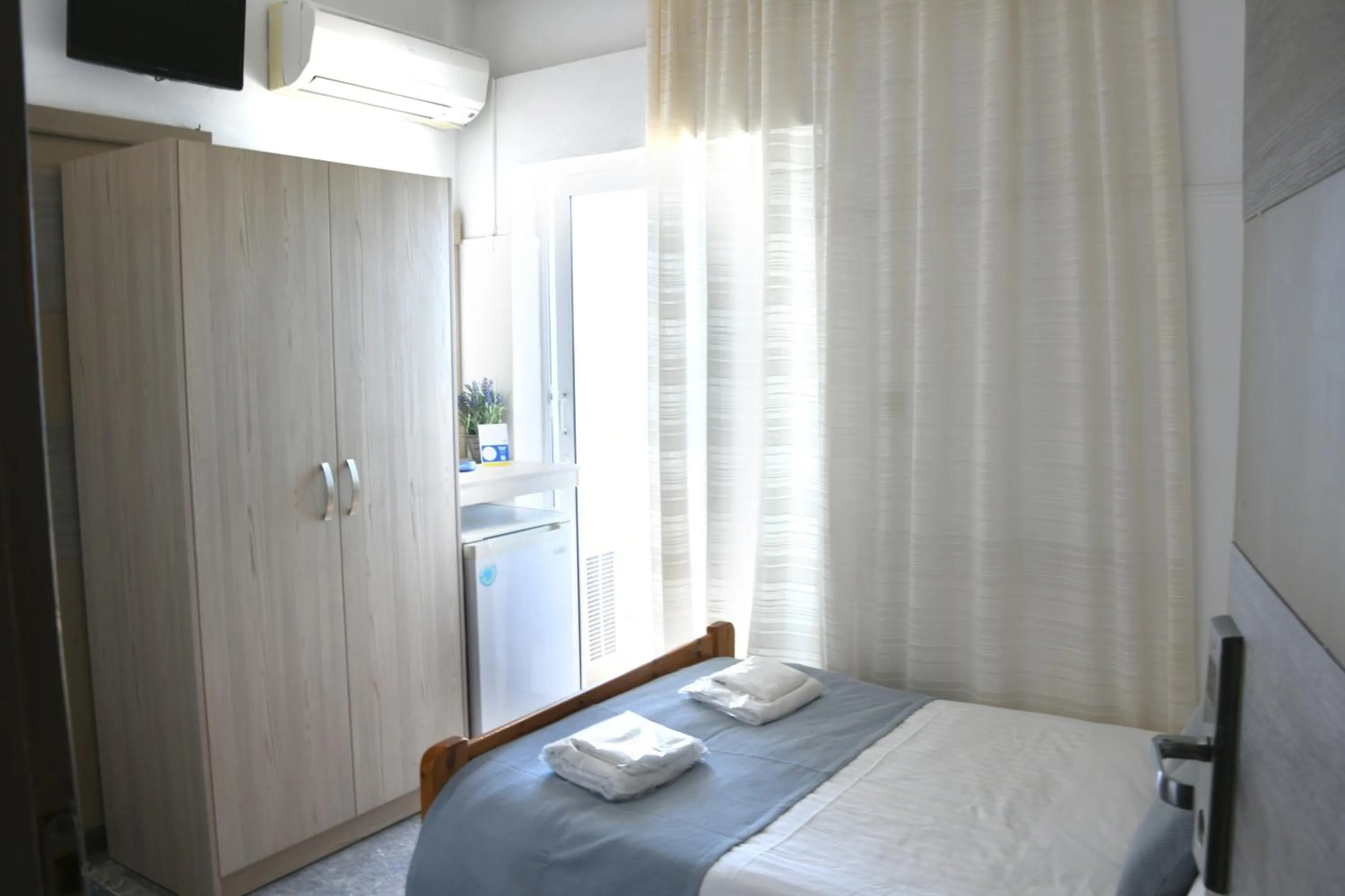 Bed in Klinakis Beach Hotel
