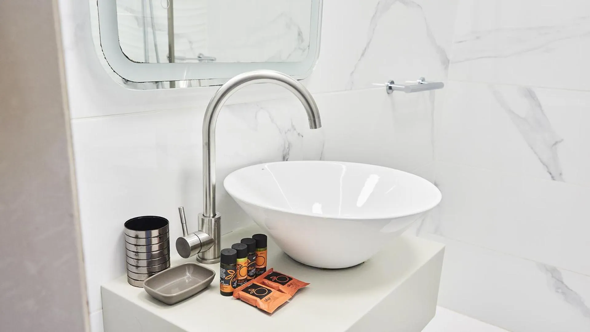 Bathroom in Klinakis Beach Hotel