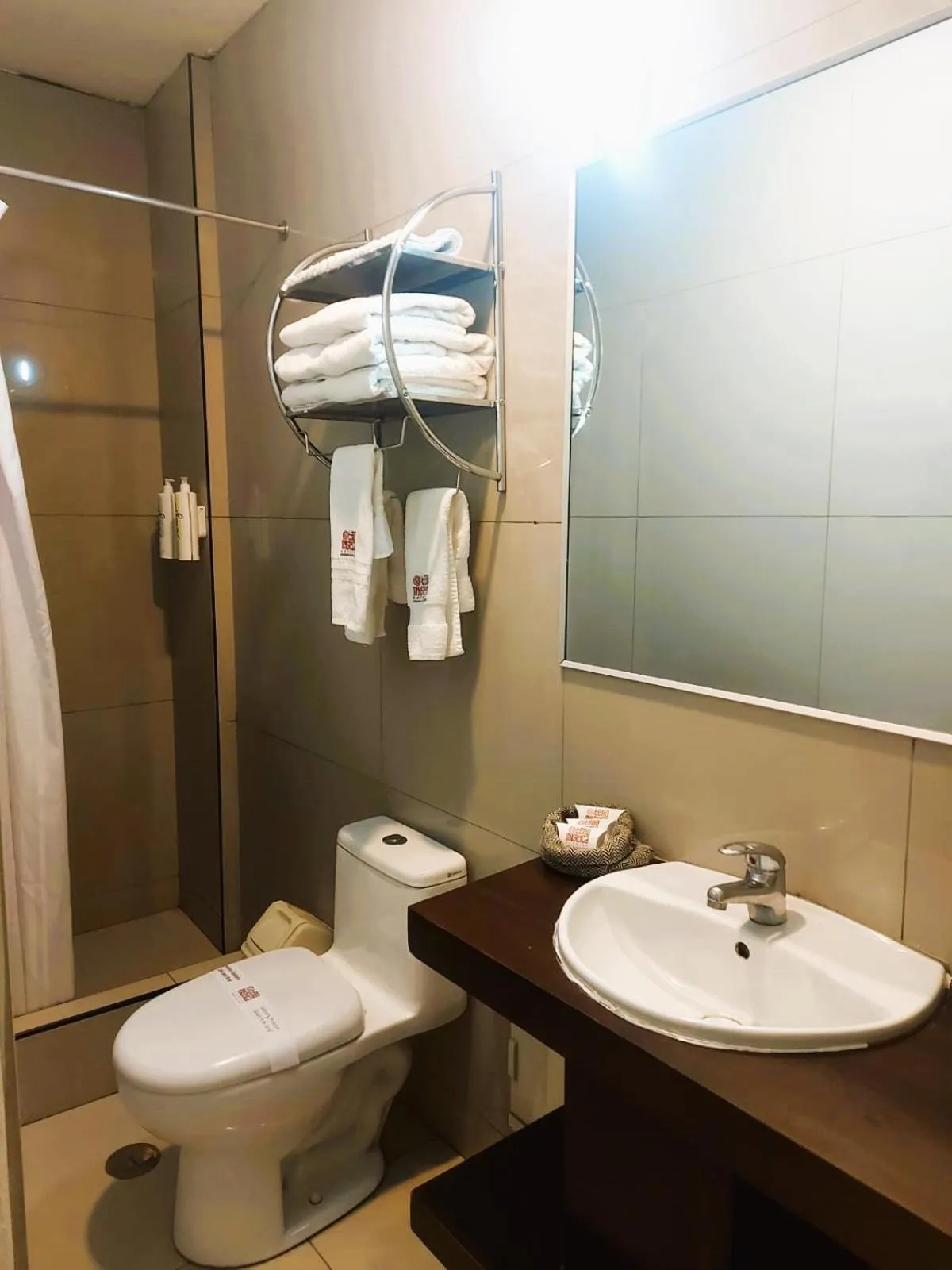 Shower in Terramística Arequipa - Monasterio