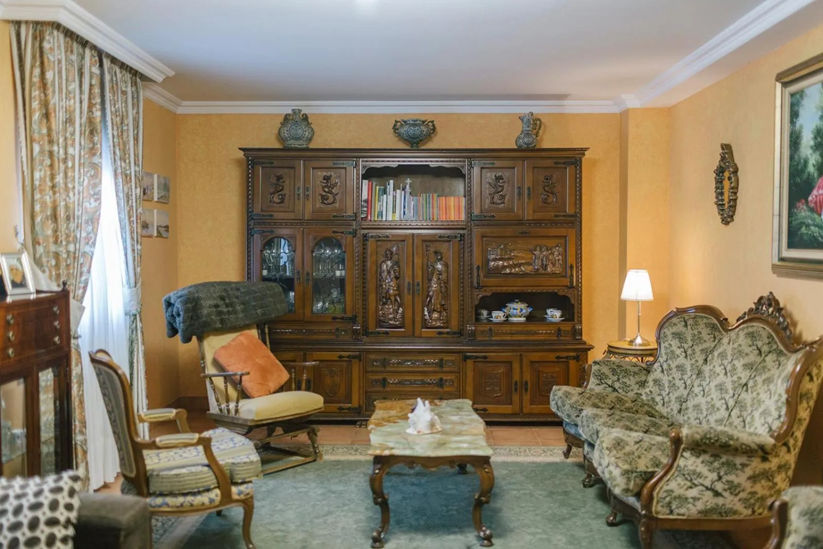 Communal lounge/ TV room in Hotel O Castro