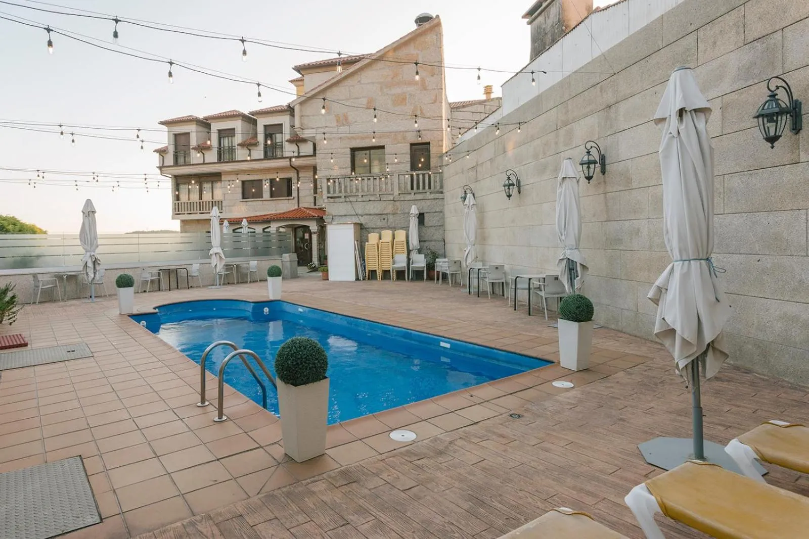 Swimming pool in Hotel O Castro