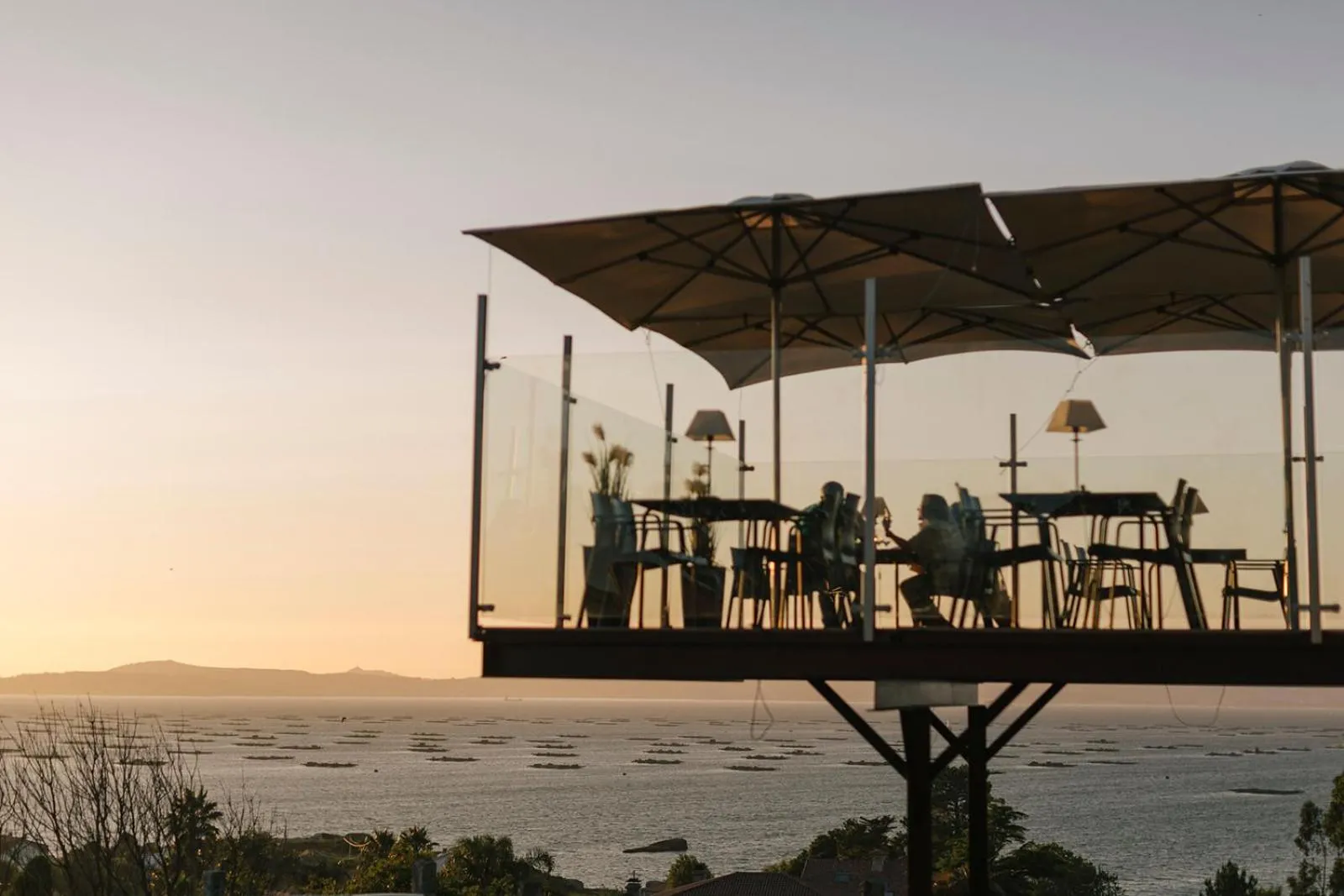 Restaurant/places to eat in Hotel O Castro