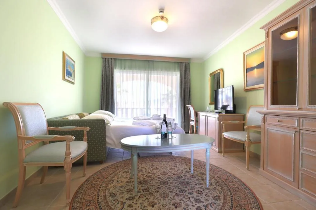 Marina Frapa Resort Rogoznica