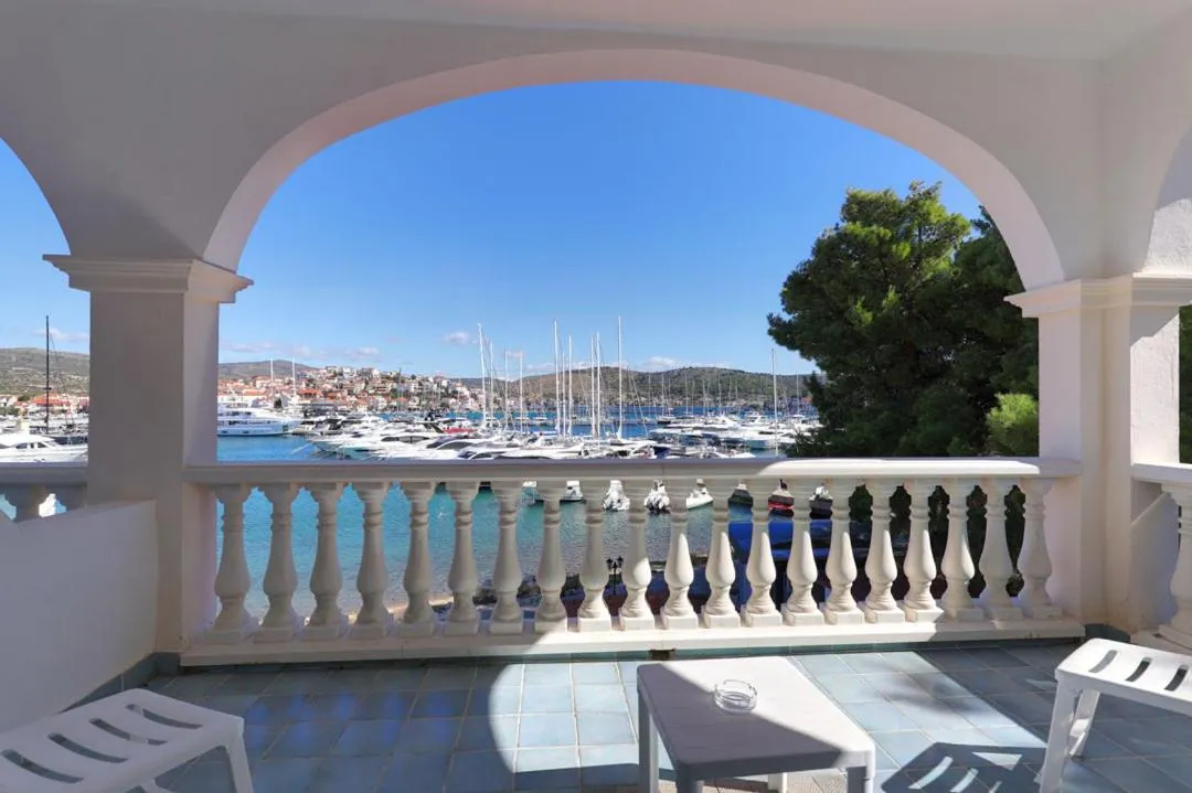 Marina Frapa Resort Rogoznica