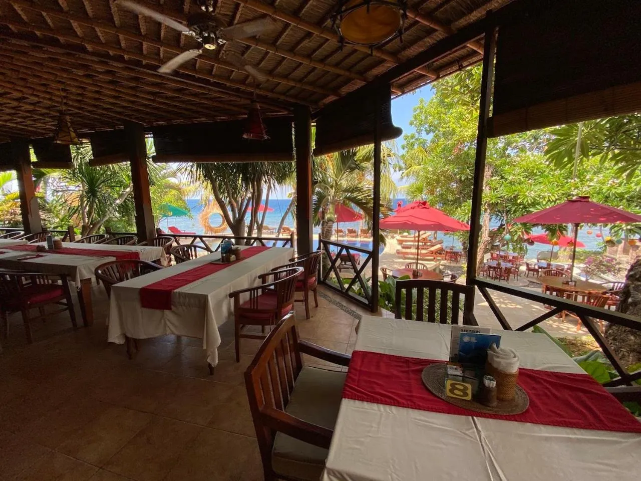 Restaurant/places to eat in Puri Wirata Dive Resort and Spa Amed