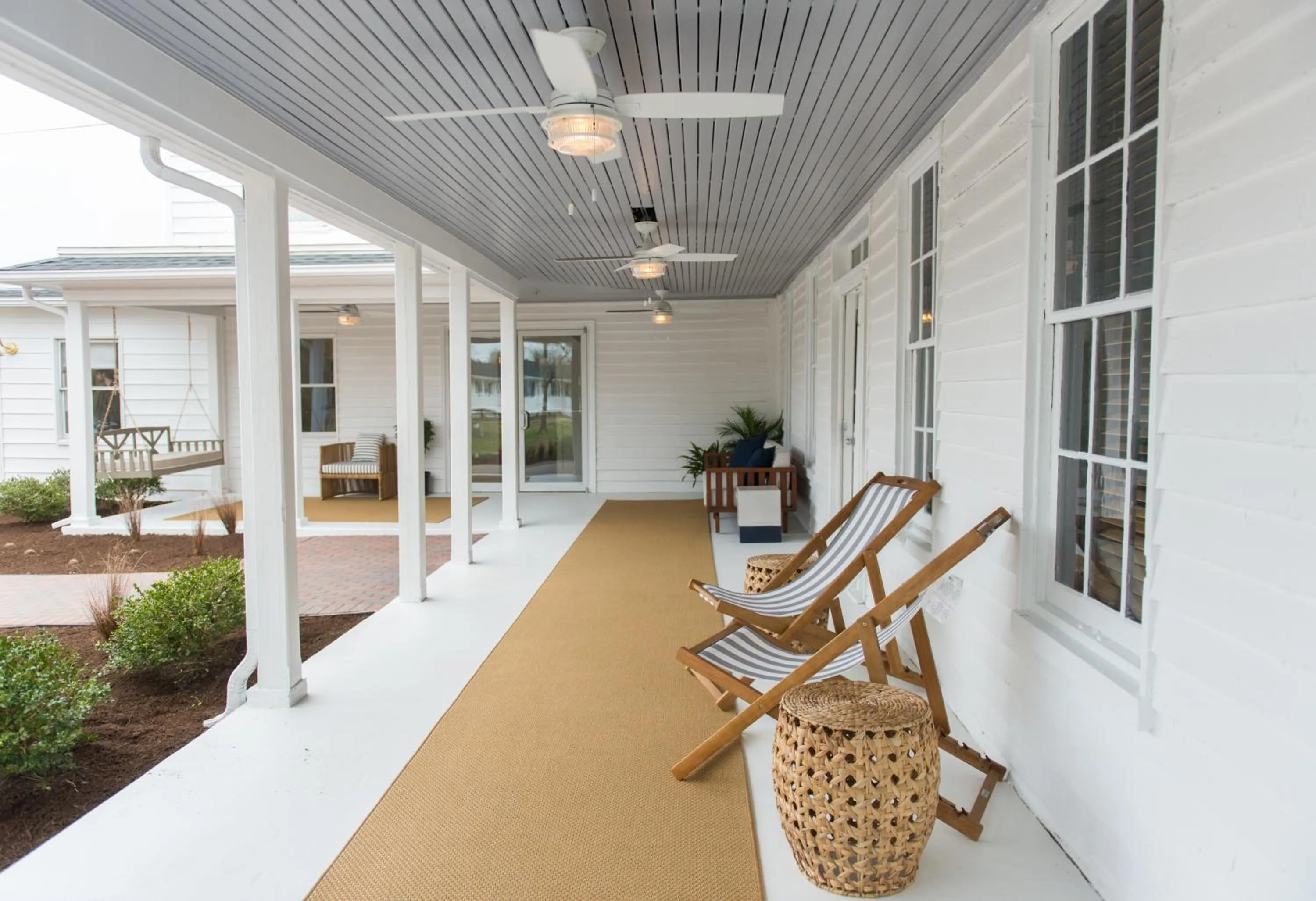 Patio in Wylder Hotel - Tilghman Island