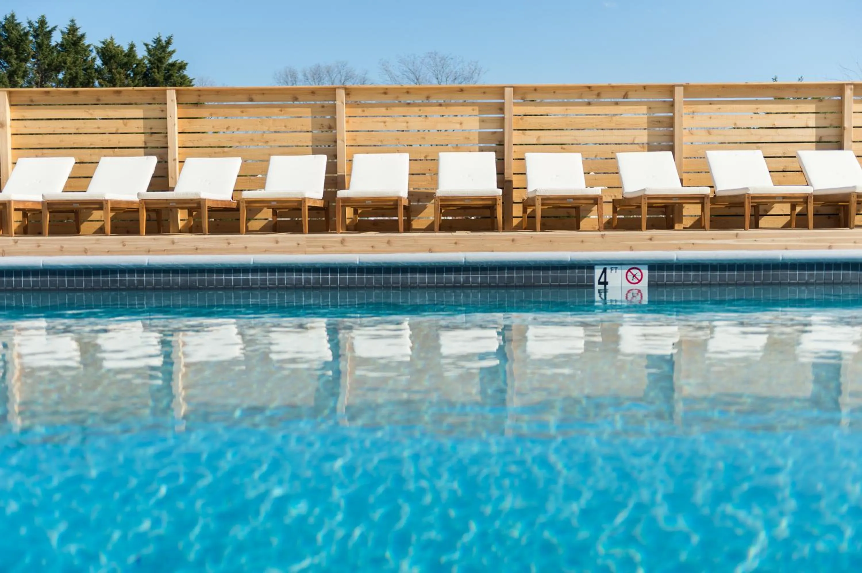 Swimming pool in Wylder Hotel - Tilghman Island