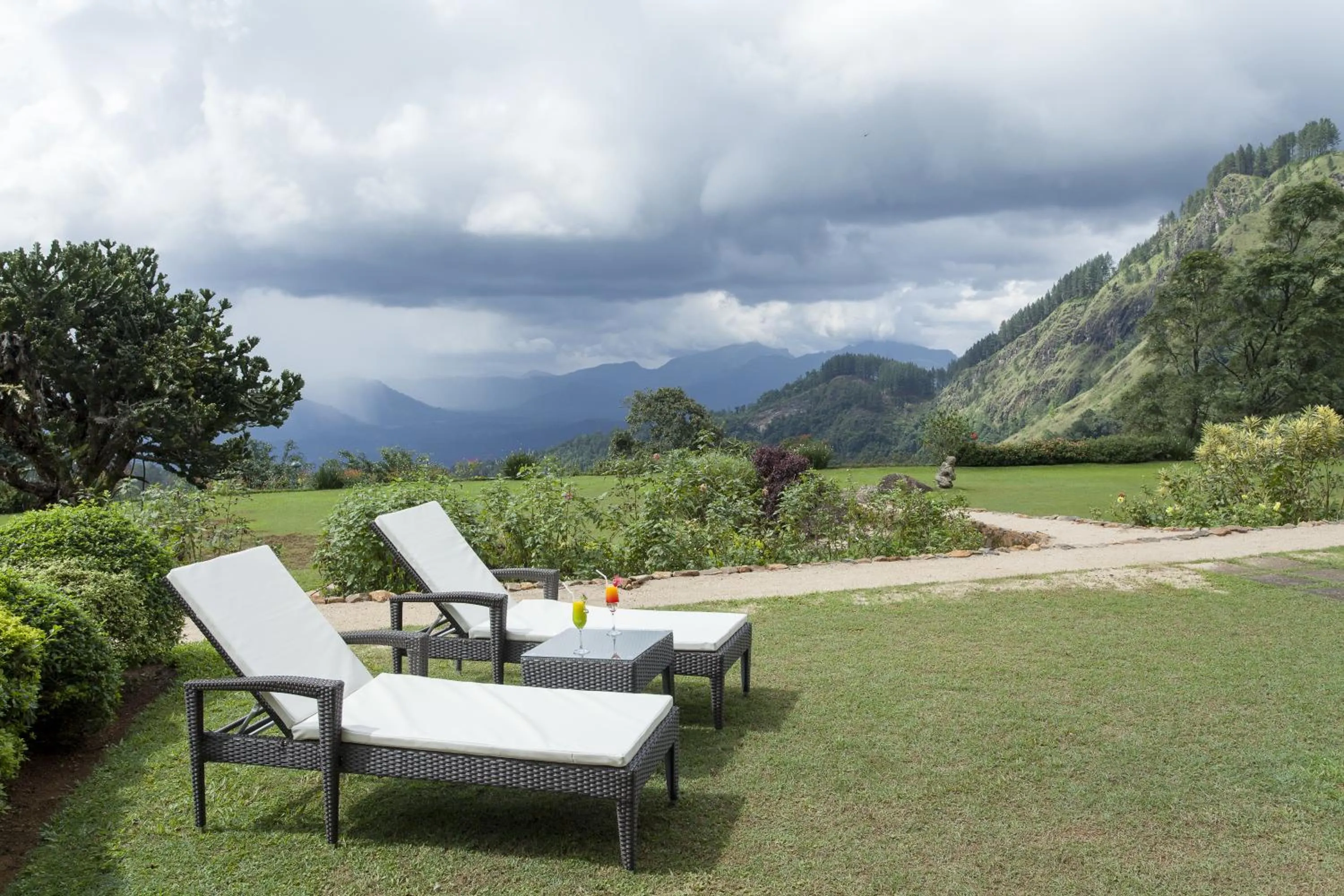 Garden in Hunas Falls