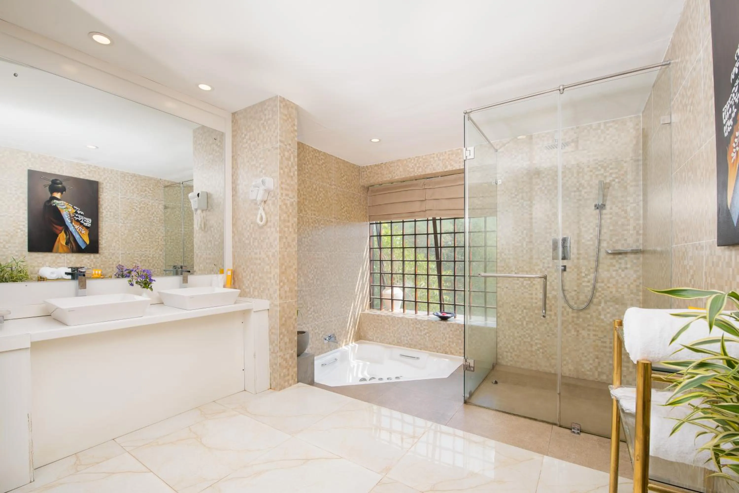 Bathroom in Hunas Falls