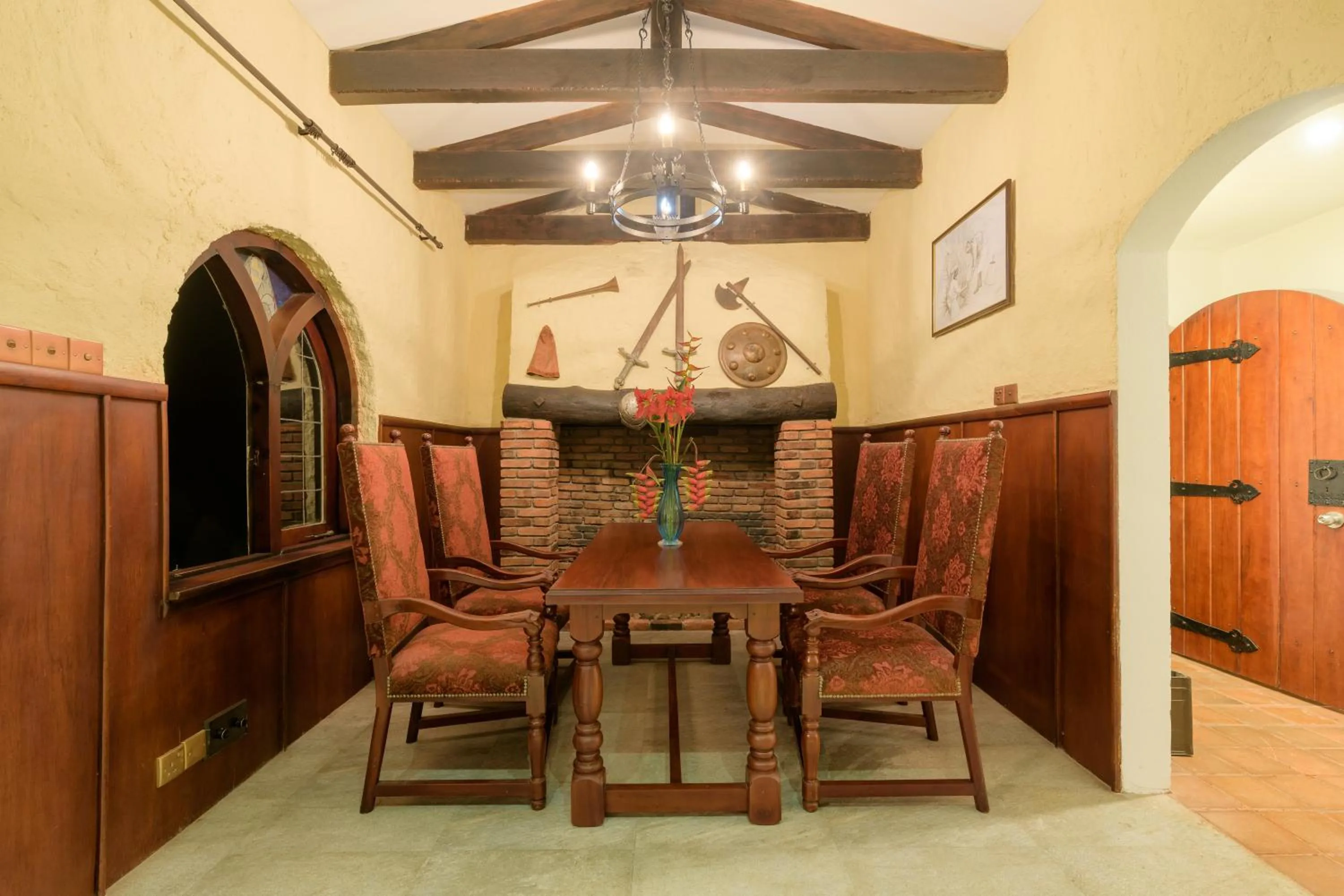 Dining area in Hunas Falls