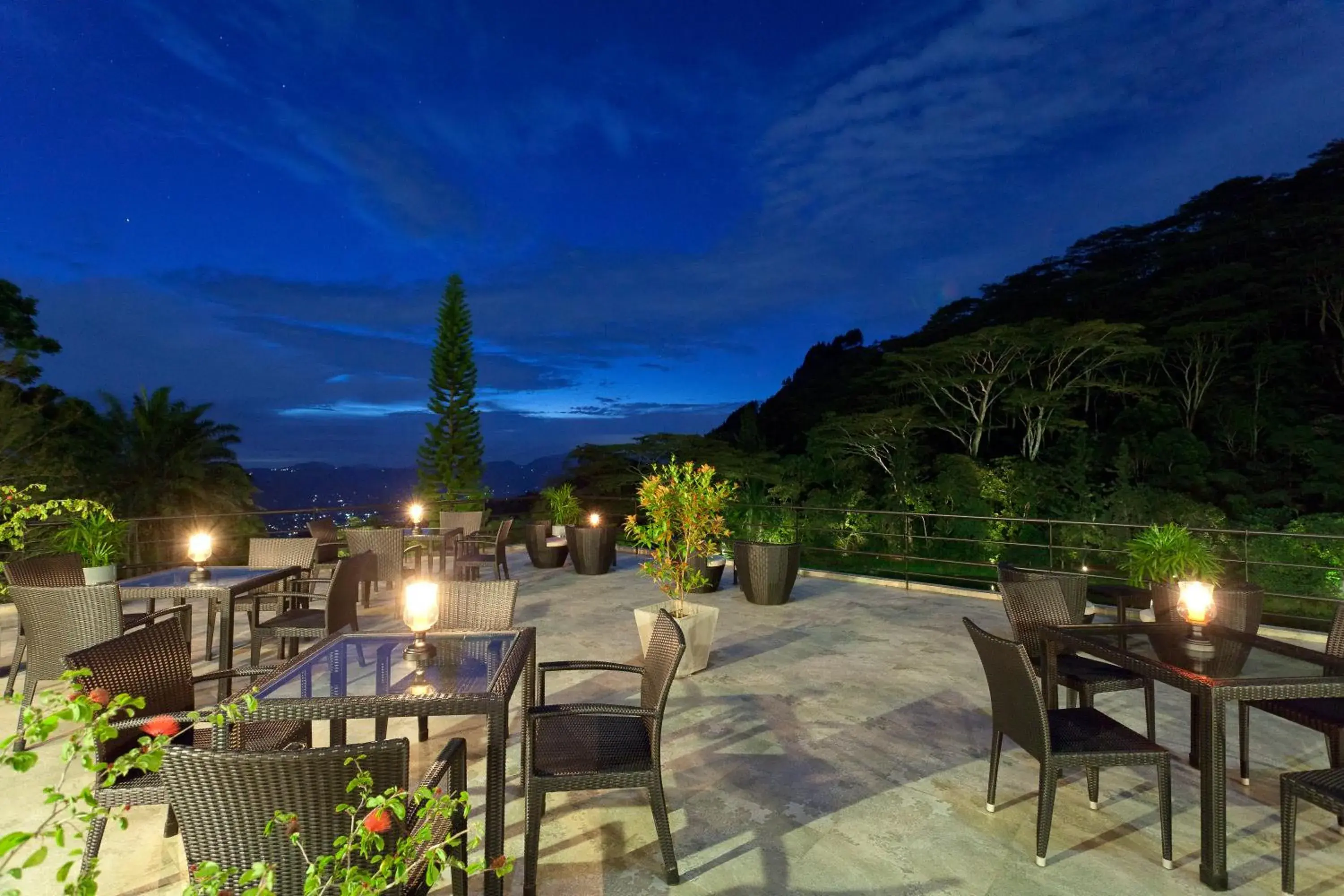 Restaurant/places to eat in Hunas Falls Restaurant/places to eat in Hunas Falls