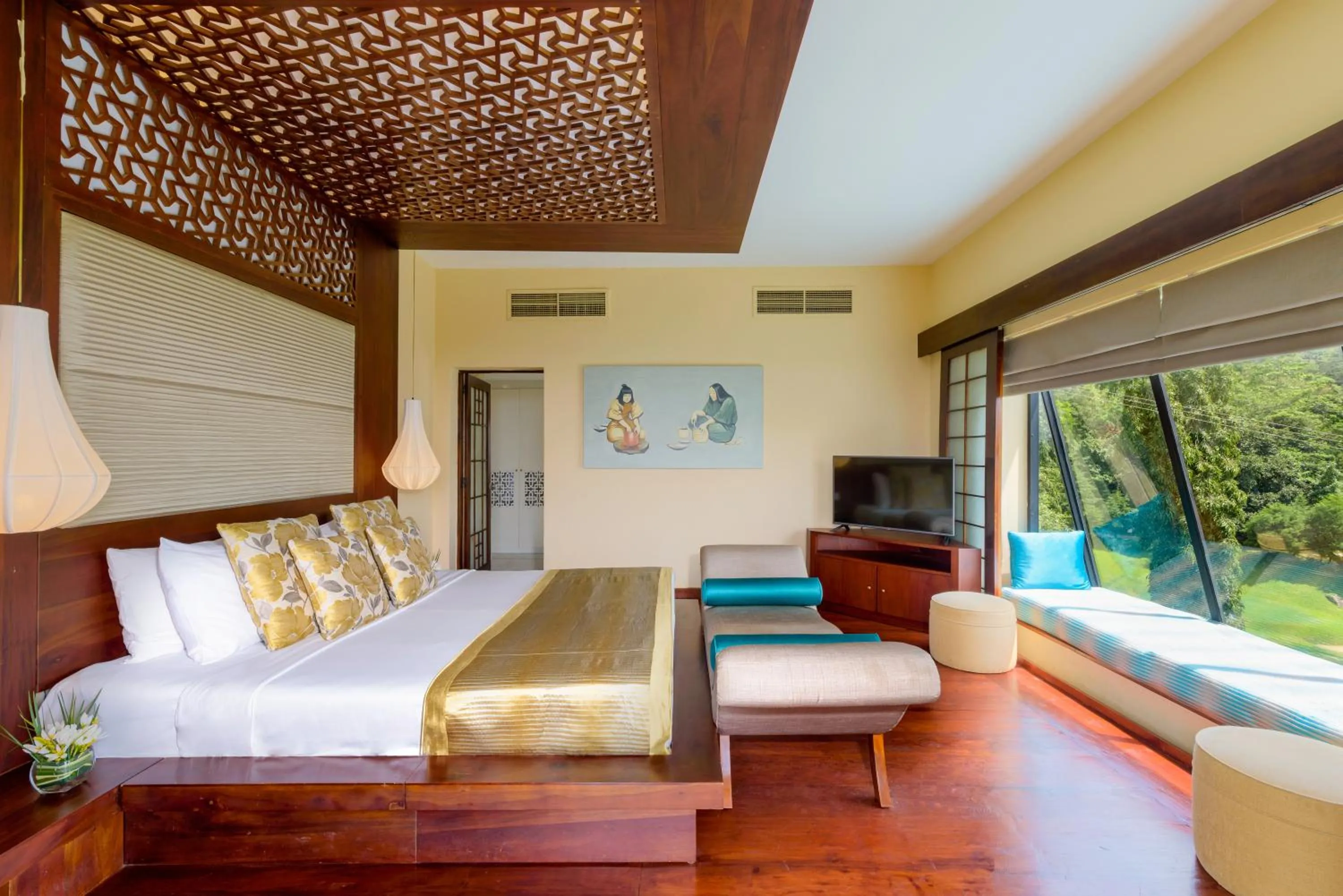 Bedroom, Bed in Hunas Falls